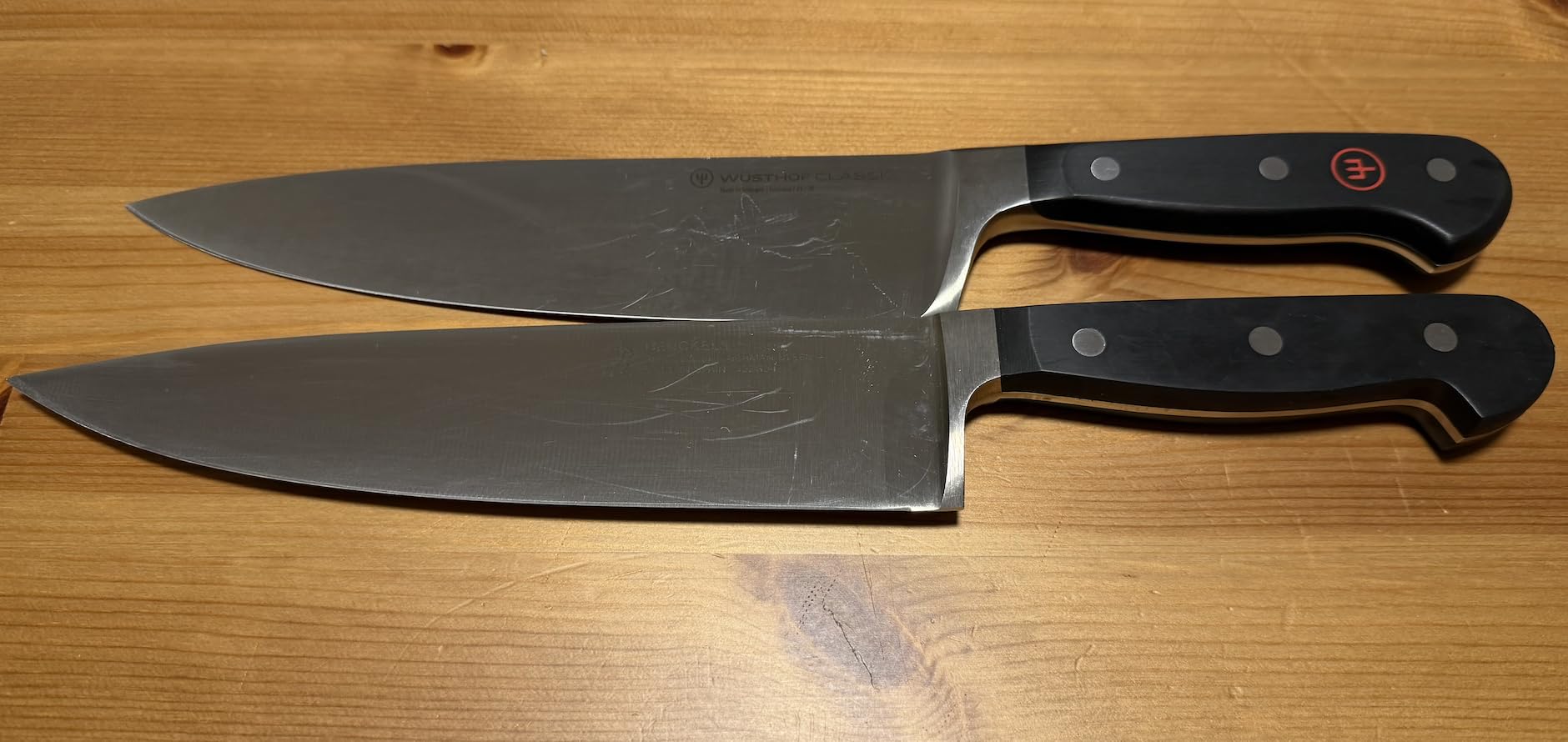 HENCKELS Classic 8-Inch Chef Knife, Razor-Sharp, German Engineered | Fully Forged Construction Provides Balance with Traditional Triple-Rivet Handles Enables Comfortable Easy Cutting. customer photo 1