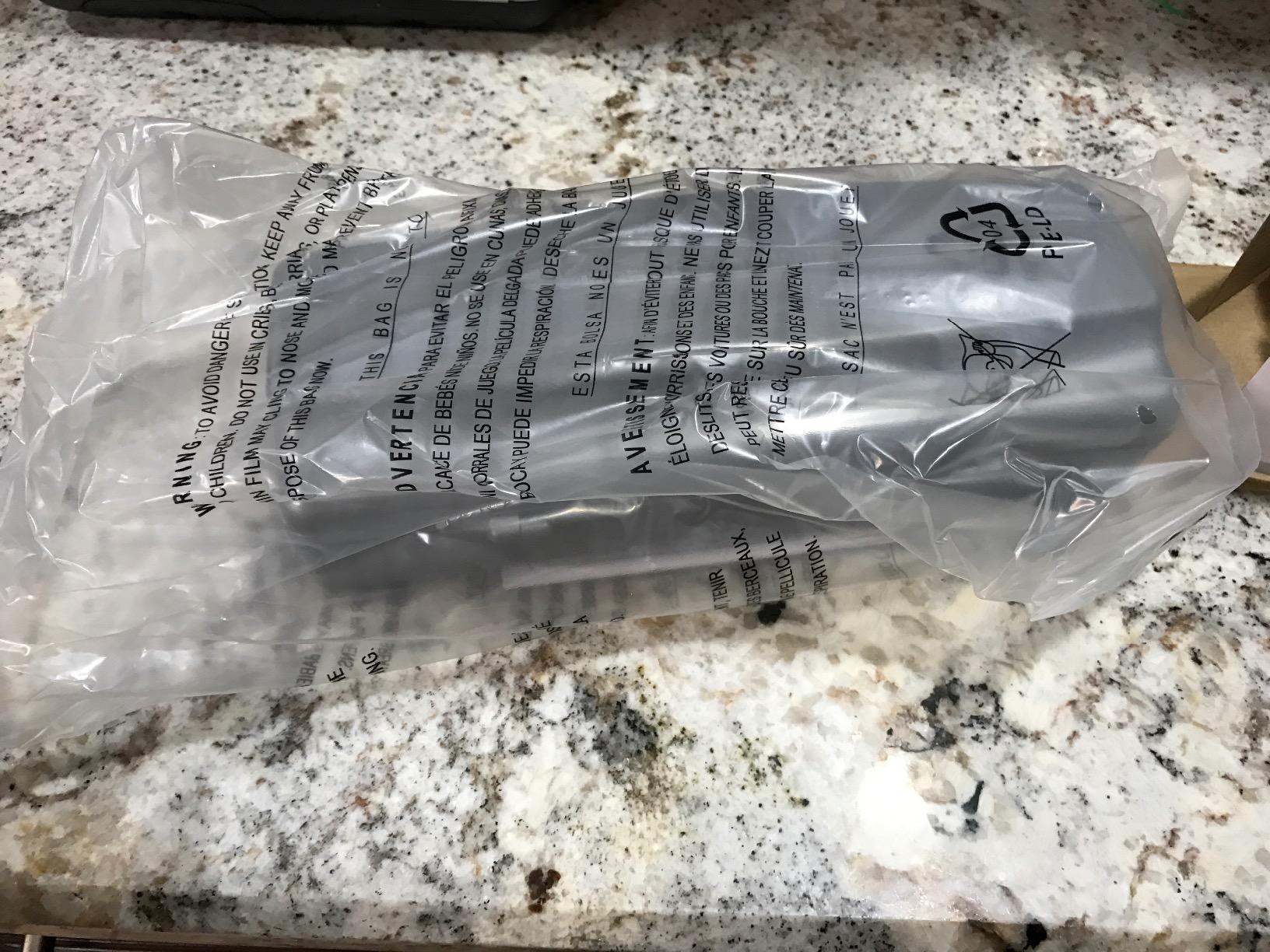 Hamilton Beach Electric Knife Set for Carving Meats, Poultry, Bread, Crafting Foam & More, Reciprocating Serrated Stainless Steel Blades, Ergonomic Design Storage Case + Fork Included, 5Ft Cord, White customer photo 2