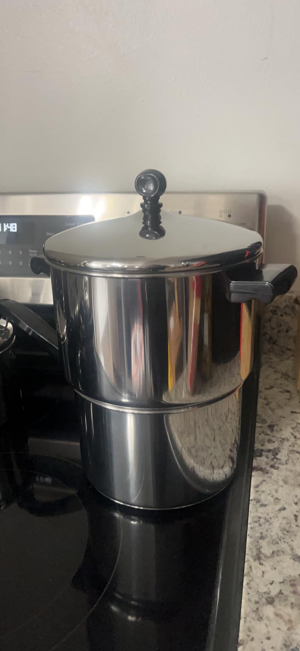 Farberware Classic Series Stainless Steel Sauce Pan with Lid, 1 Qt, Silver customer photo 1