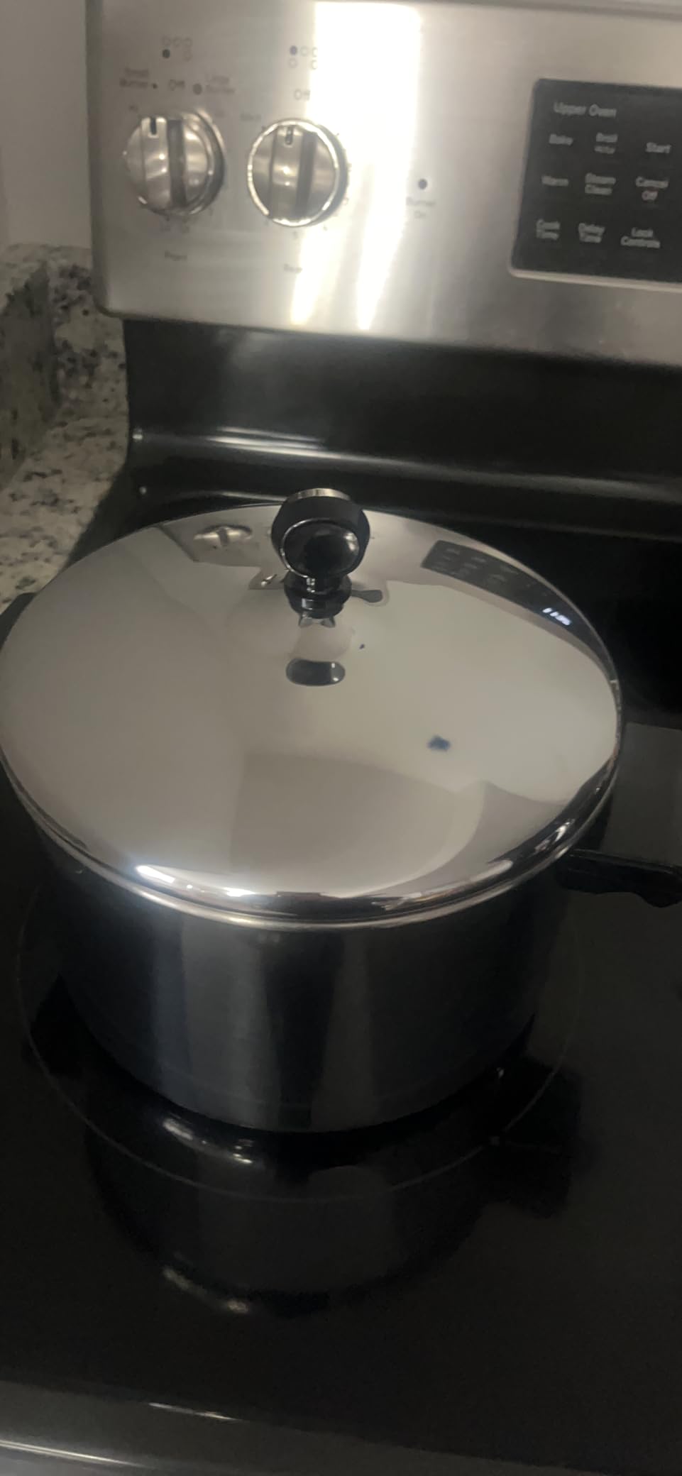 Farberware Classic Series Stainless Steel Saute Pan with Lid, 2.75 Qt customer photo 1