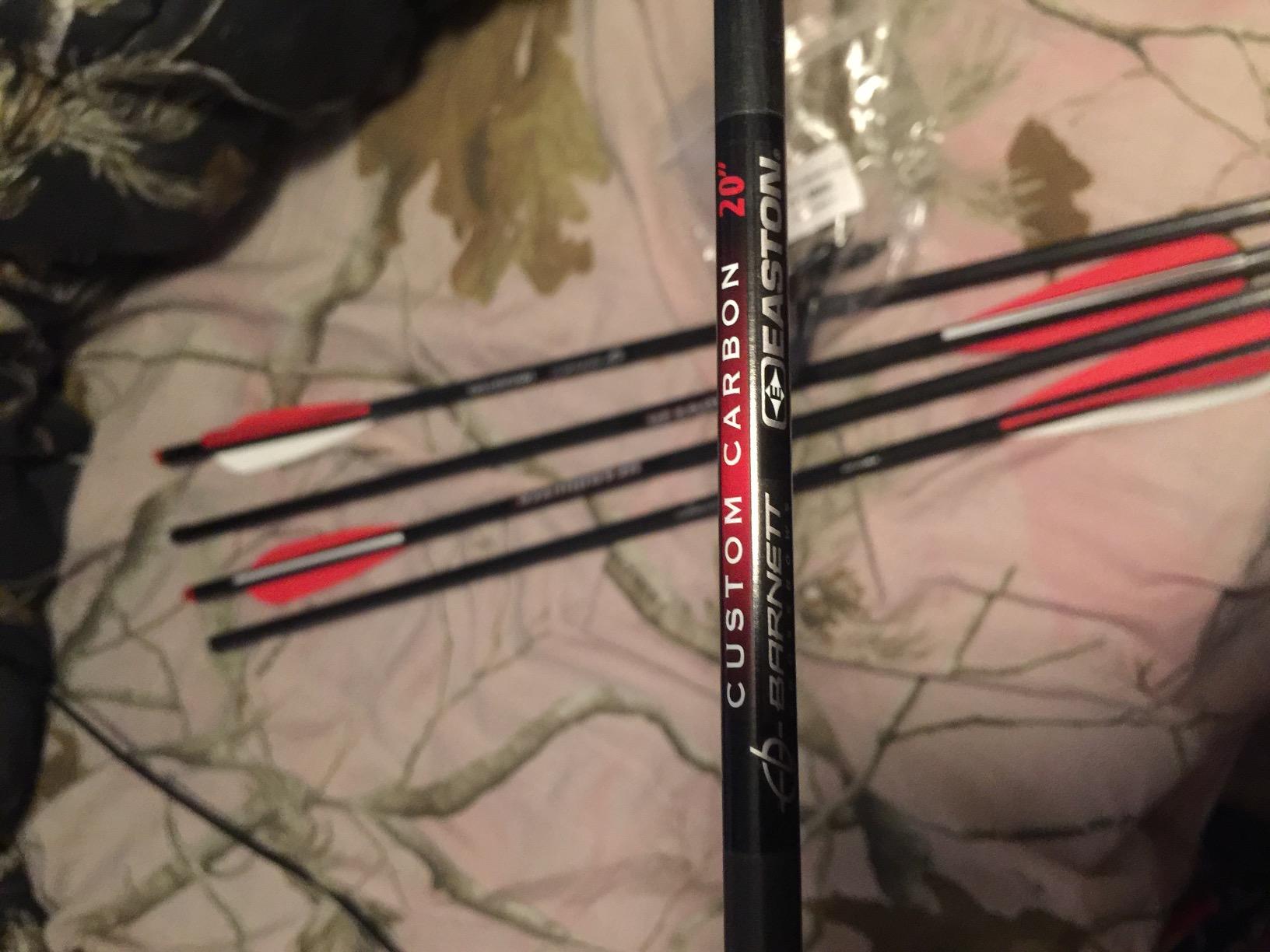 BARNETT Headhunter Crossbow Arrows — Different Pack Sizes, Standard Moon Nocks, Includes Field Points, Pre-Fletched for Crossbow Use customer photo 1
