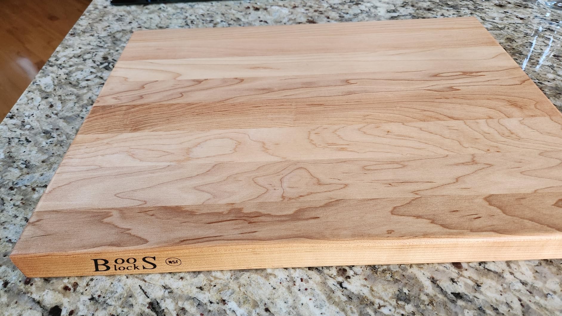 John Boos R-Board Series Rectangular Wooden Maple Cutting Board 20”x15” – 1.5” Thick, 12-lb Reversible Butcher Block with Edge-Grain & Finger Grips – Made in the USA customer photo 1