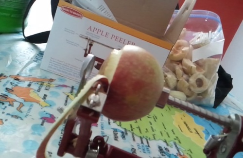 Back To Basics A505 Peel Away Apple Peeler (Casr Iron Suction Base), Red customer photo 2