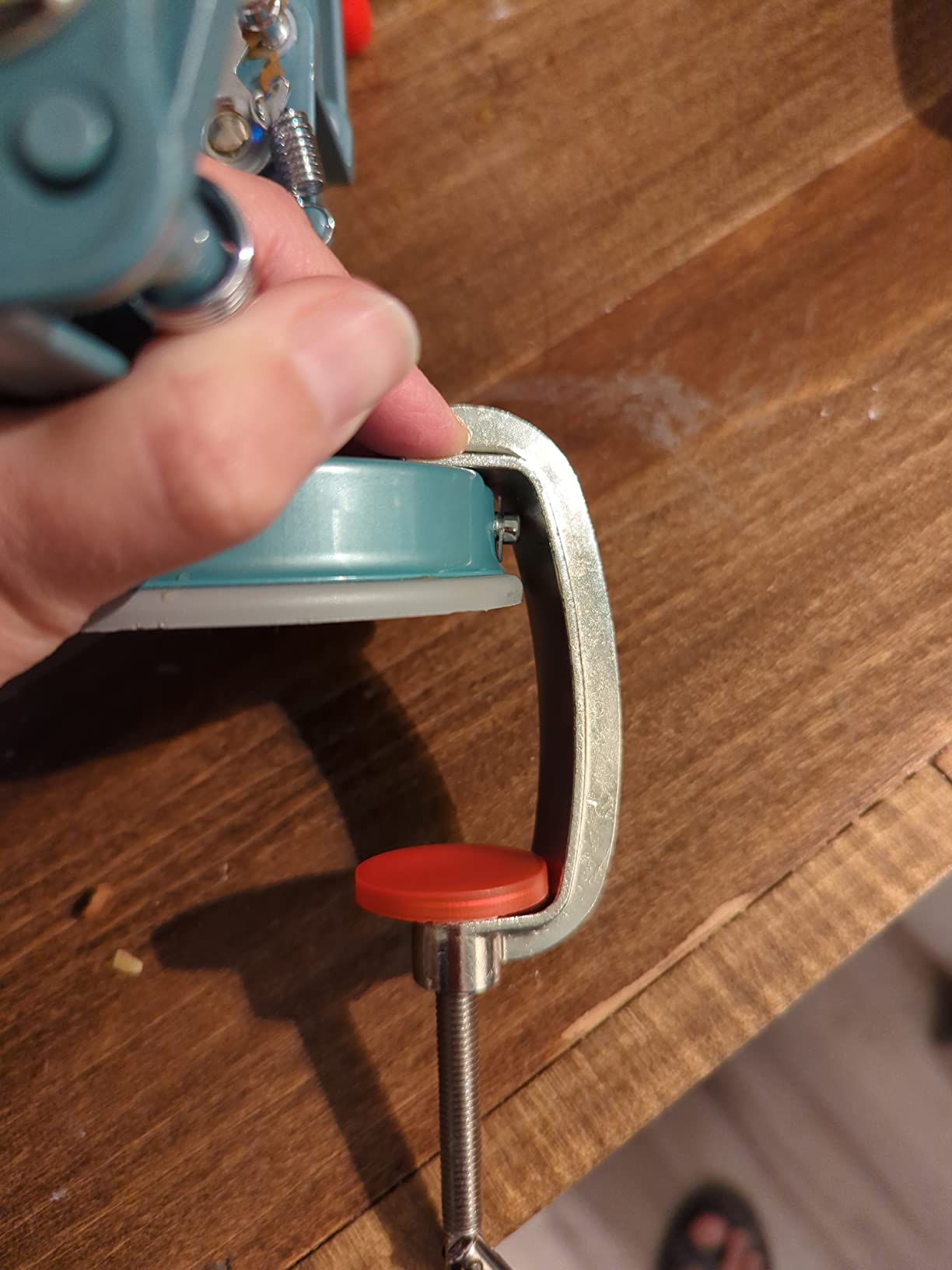 Norpro Apple Master-Apple, Potato, Parer, Slicer & Corer with Vacuum Base & Clamp,Red customer photo 1