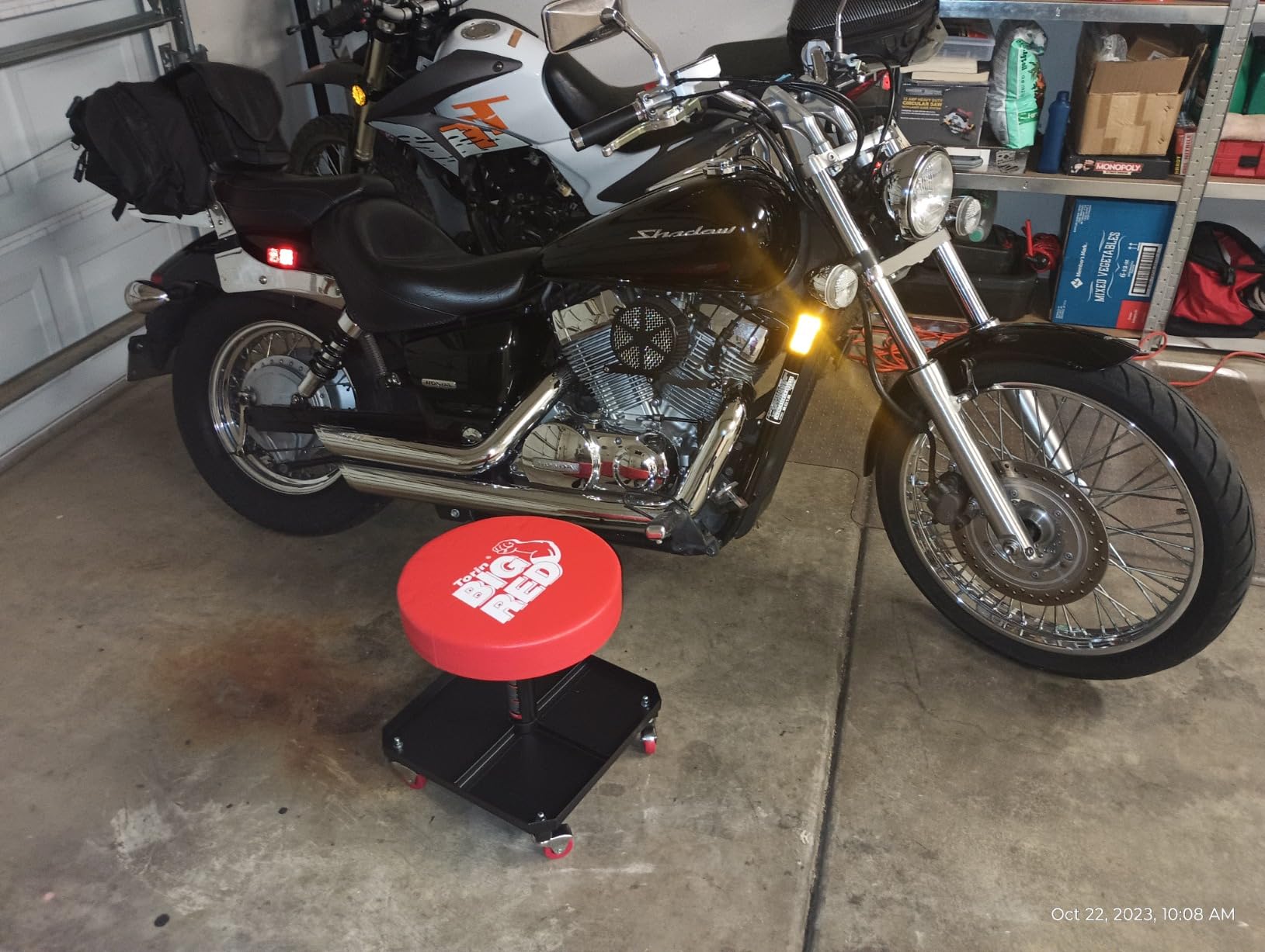 Big RED Pneumatic Rolling Mechanic Stool, Large customer photo 2