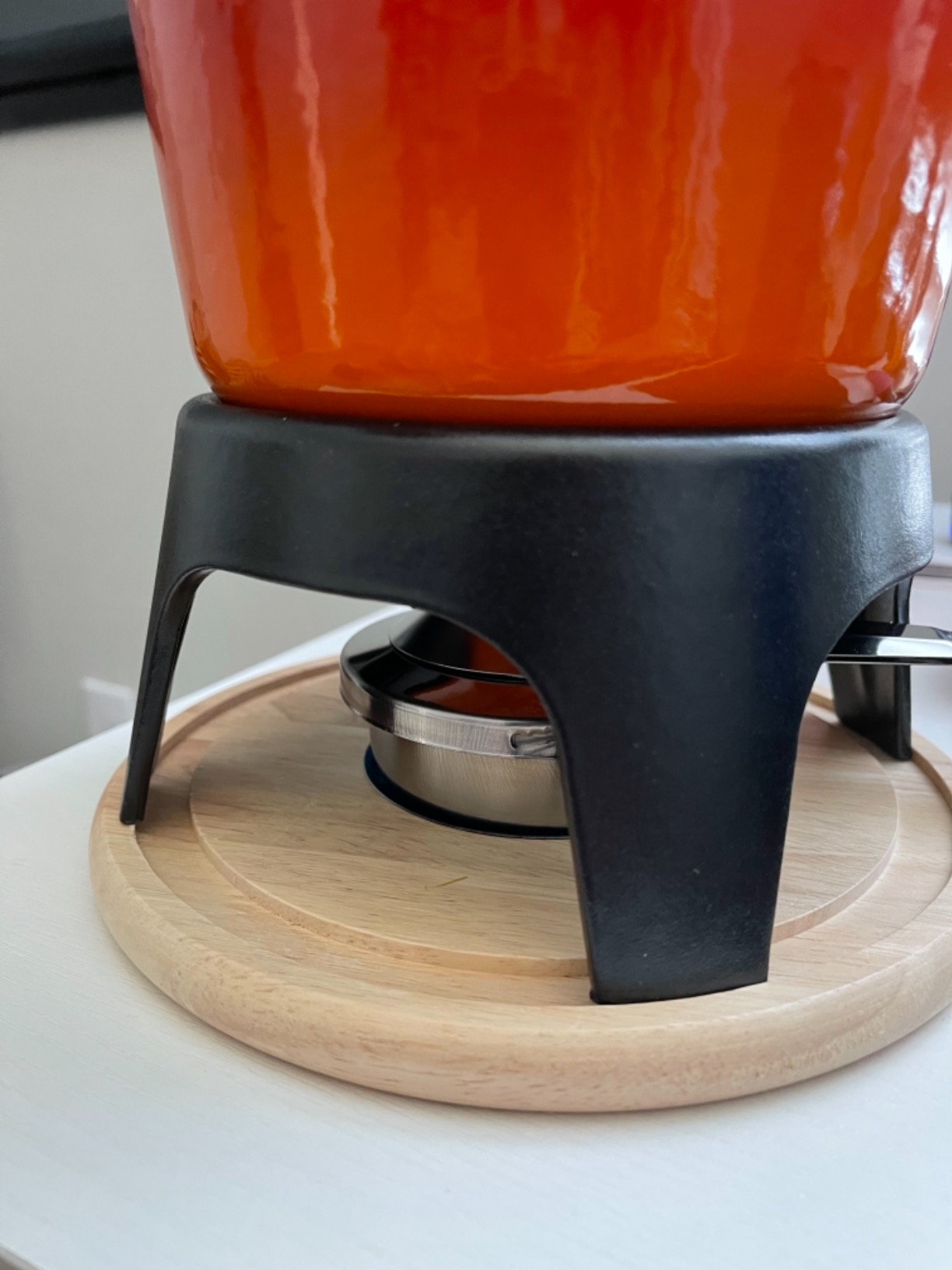 Swissmar Sierra Cast Iron Fondue Set, 12-Piece, 1.6 Quart, Gradient Orange customer photo 2