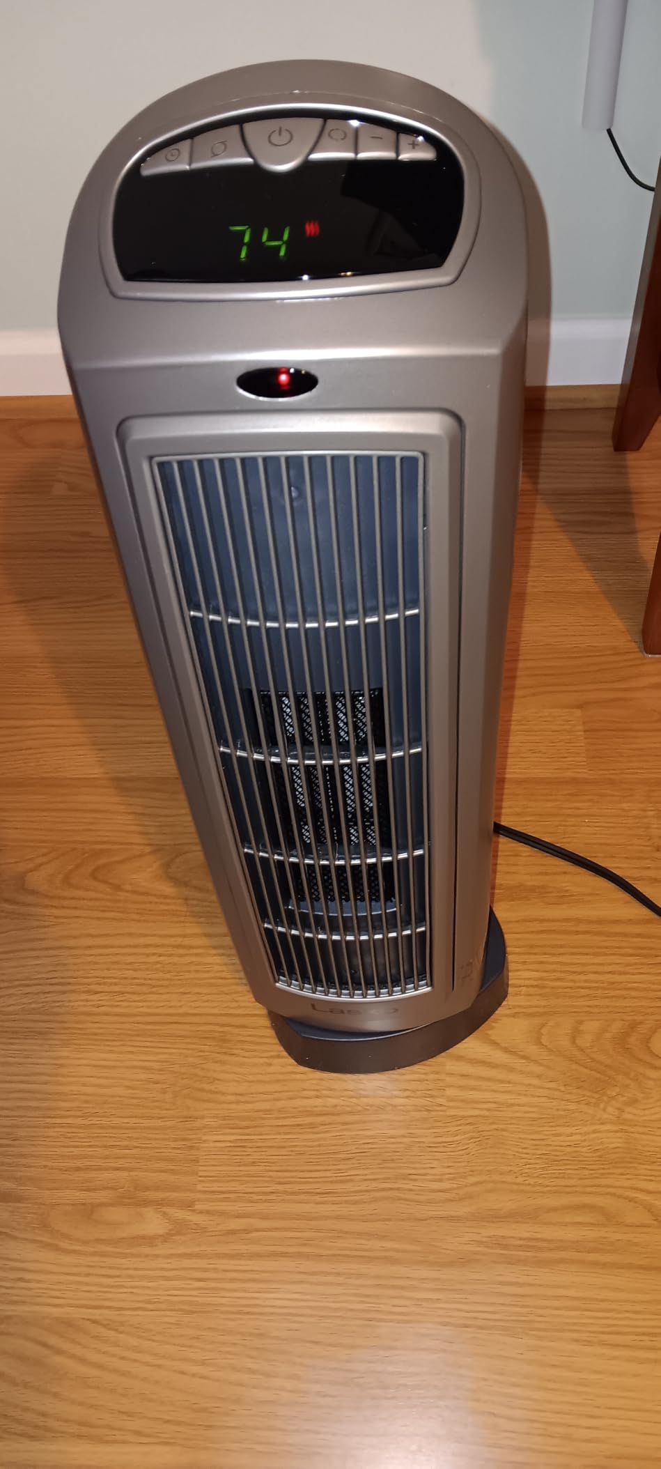 Lasko Oscillating Digital Ceramic Tower Heater for Home with Adjustable Thermostat, Timer and Remote Control, 23 Inches, 1500W, Silver, 755320 customer photo 2