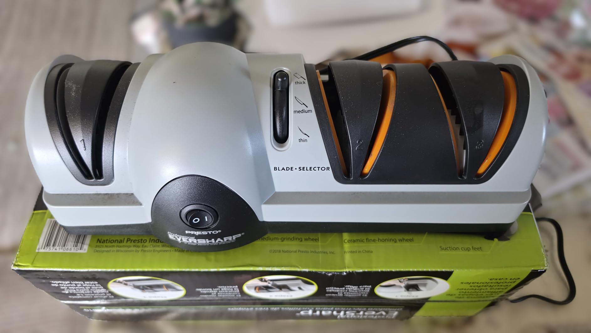 Presto 08810 Professional EverSharp Electric Knife Sharpener customer photo 2