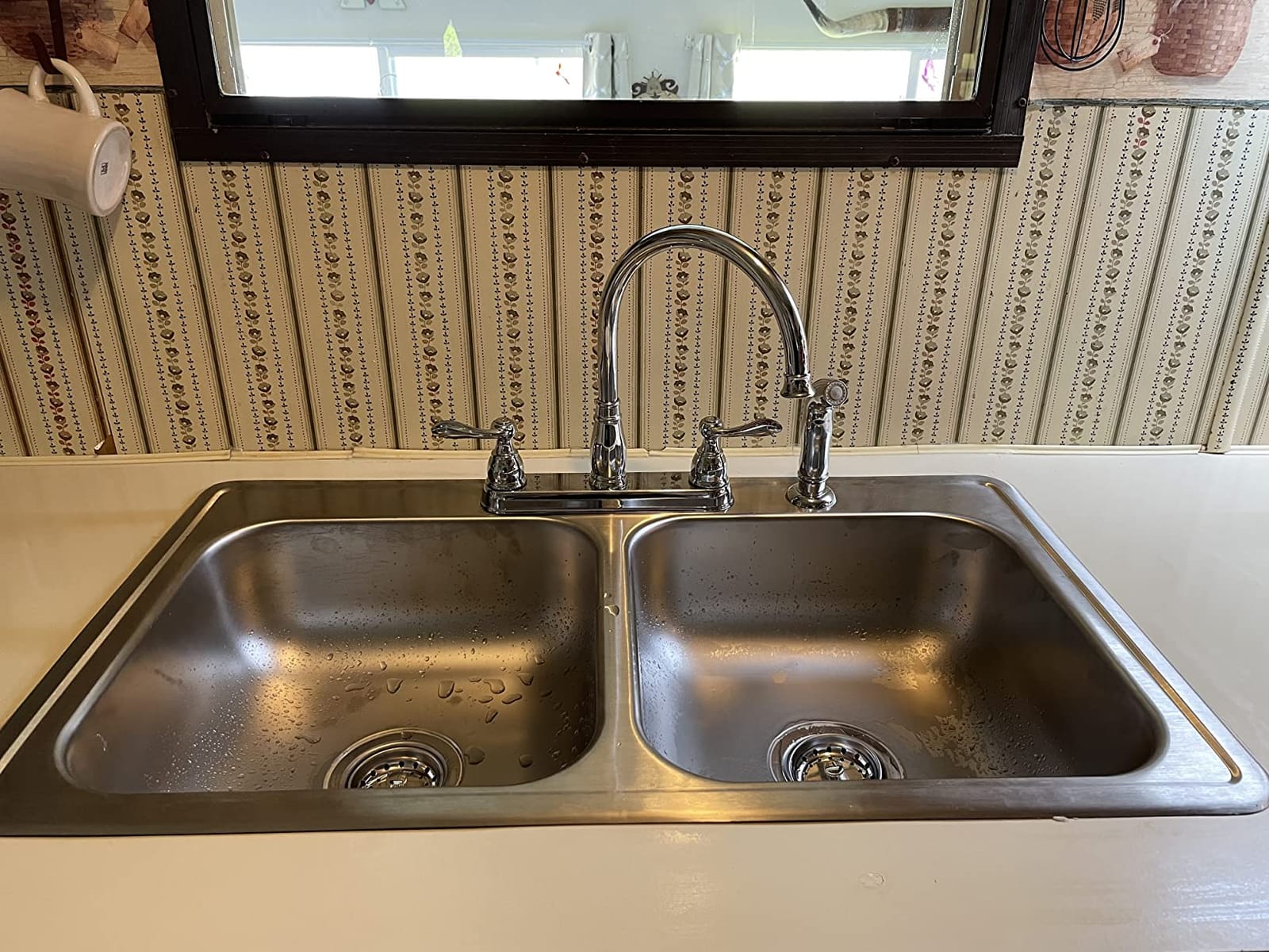 Elkay Dayton 33 In. x 19 In. x 6-7/16 In. Equal Double Bowl Drop-In Kitchen Sink, Stainless Steel - 1 Each customer photo 1