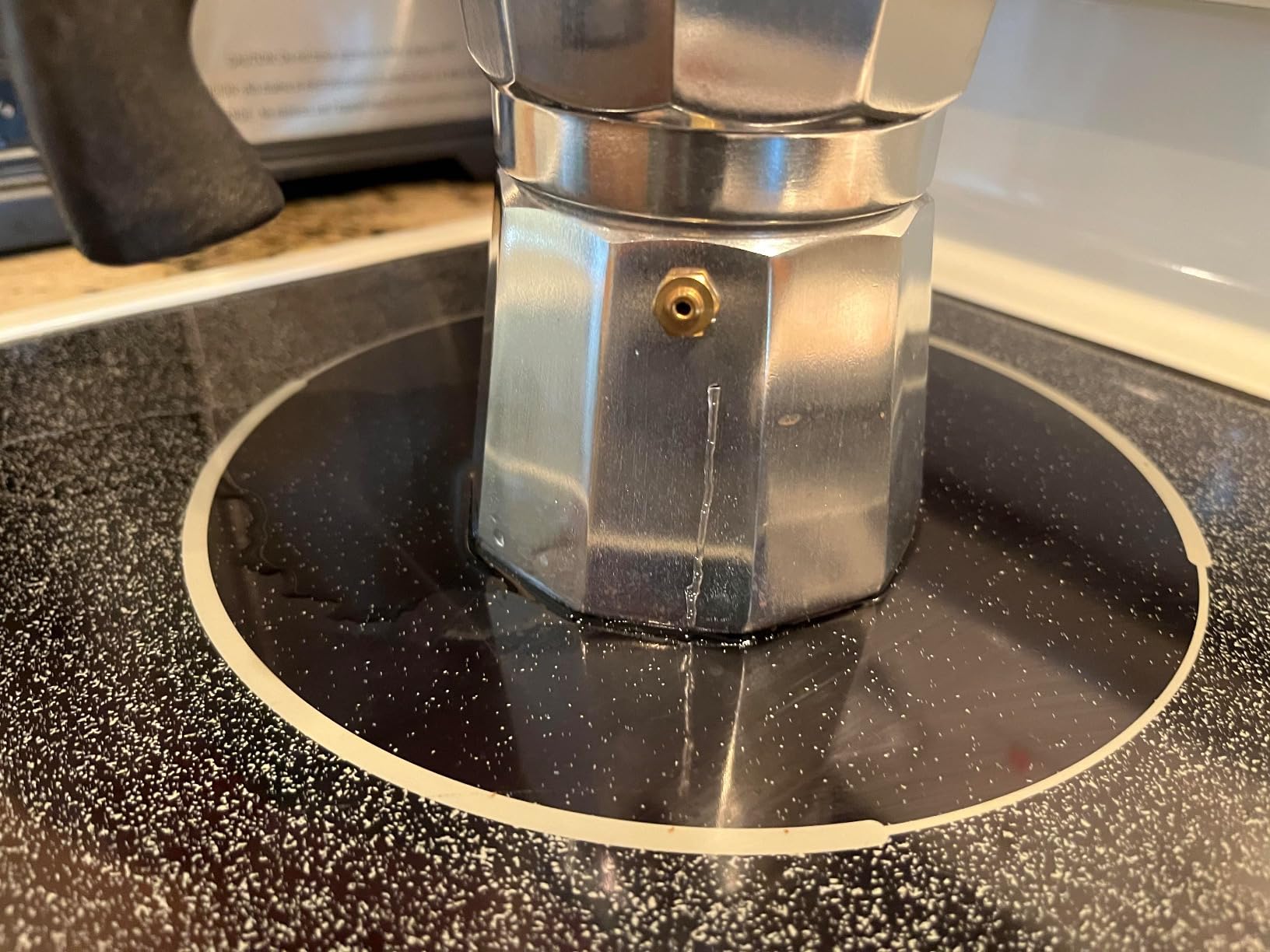 Imusa USA Aluminum Stovetop 6-cup Espresso Maker (B120-43V), Silver customer photo 2