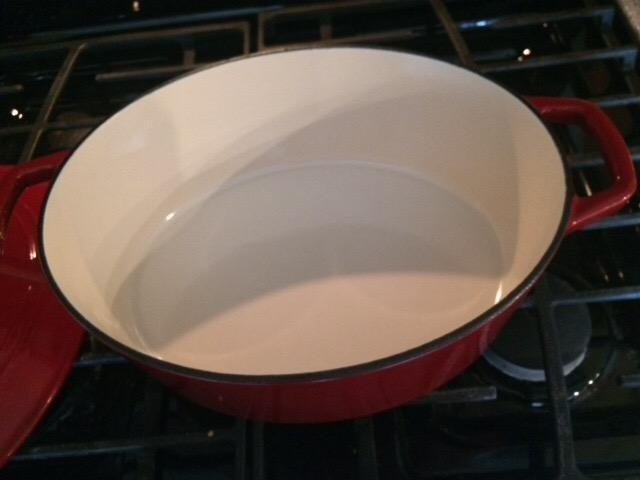 Cuisinart Chef's Classic Enameled Cast Iron Oval Covered Casserole (Cardinal Red, 5.5-Quart) customer photo 2