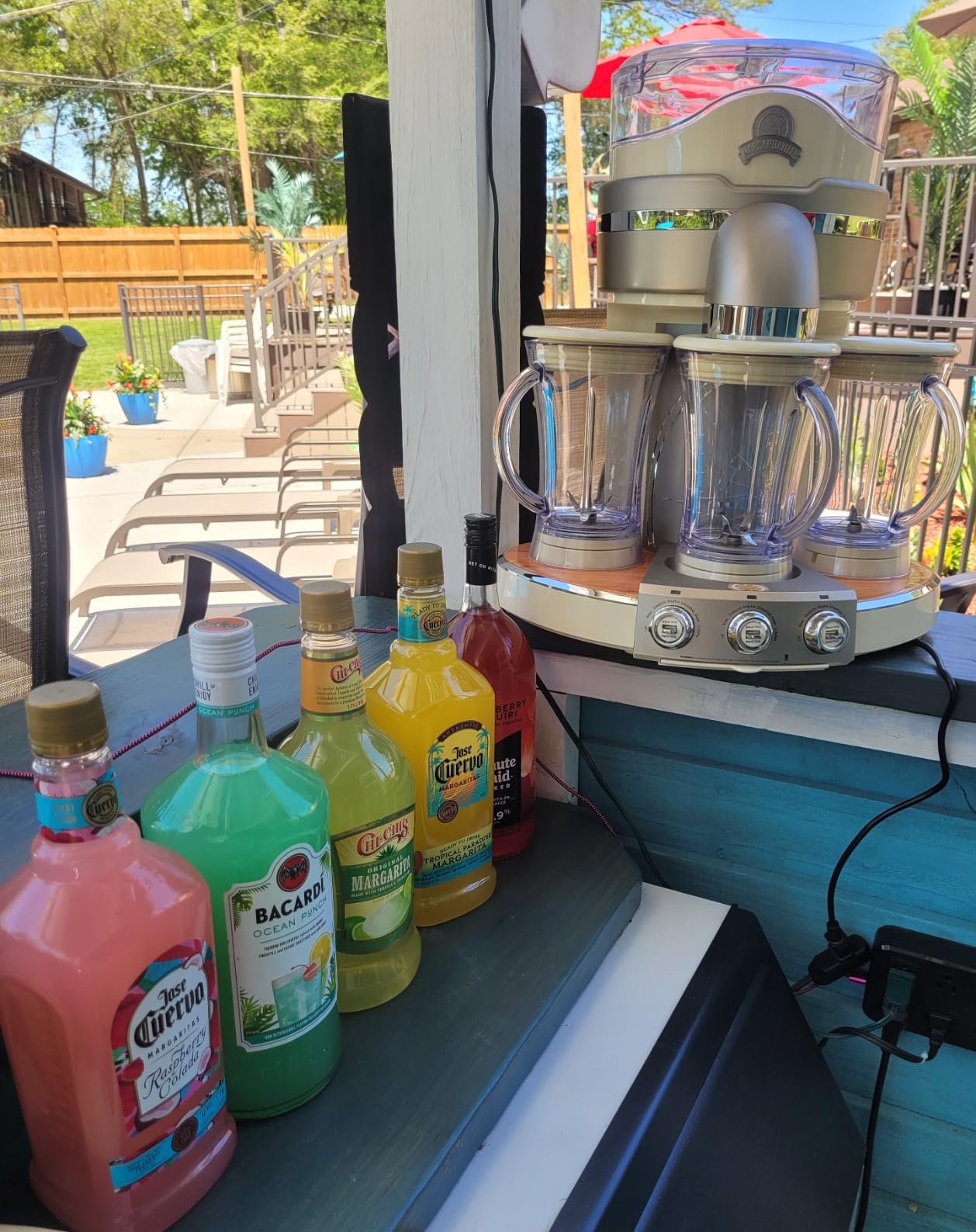 Margaritaville Tahiti Margarita Machine 24 Oz Ivory customer photo 1