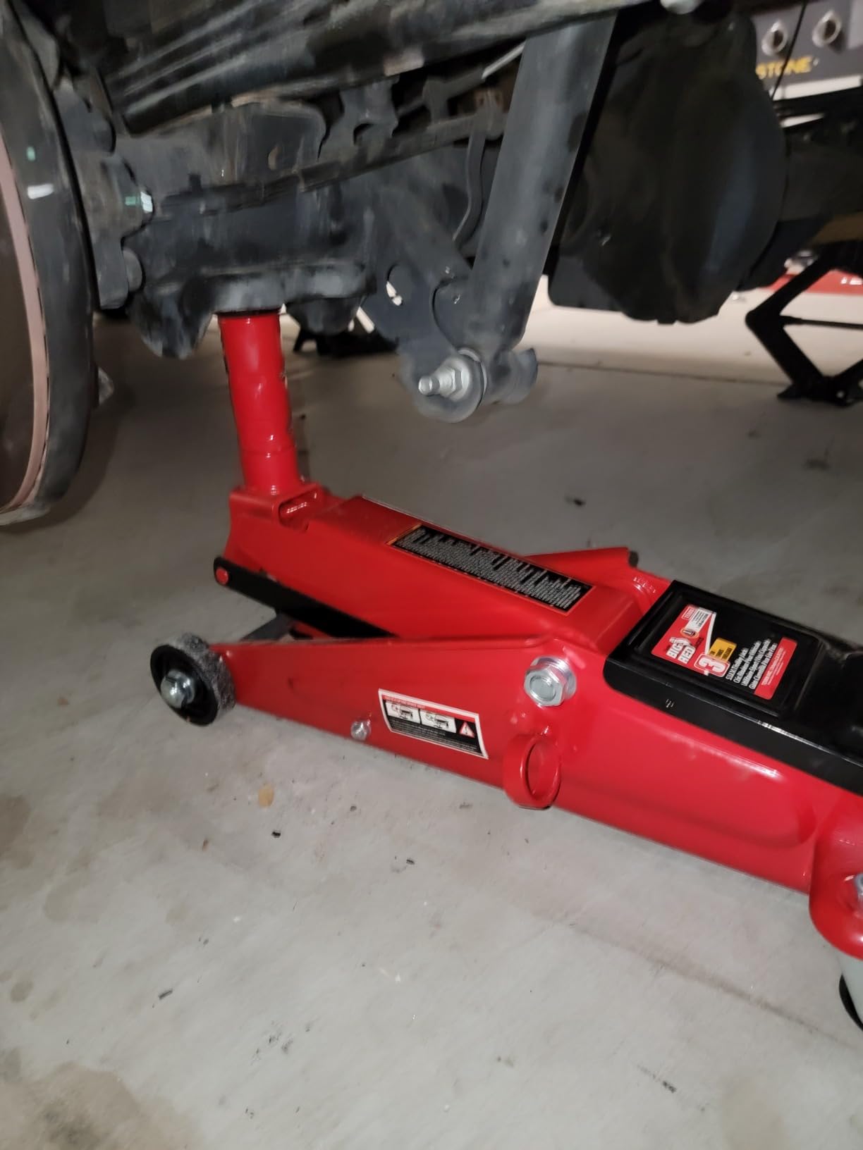 BIG RED Hydraulic Trolley Service/Floor Jack with Extra Saddle (Fits: SUVs and Extended Height Trucks): 3 Ton (6,000 lb) Capacity, Red, T83006 customer photo 2