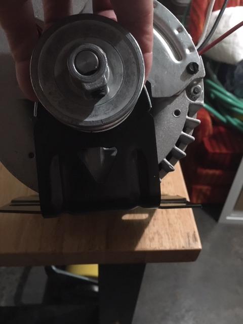 TPI BD242WHS 24” Whole House Fan Belt Drive — Wall Ventilation Exhaust Fan w/Shutter for Commercial, Greenhouse, Shop — 1/3 Hp Motor, 4.8-5.7 Amps customer photo 1