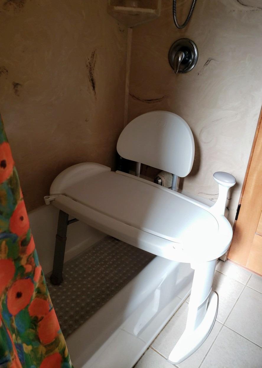 Moen DN7105 Home Care Premium Tub Transfer Bench customer photo 1