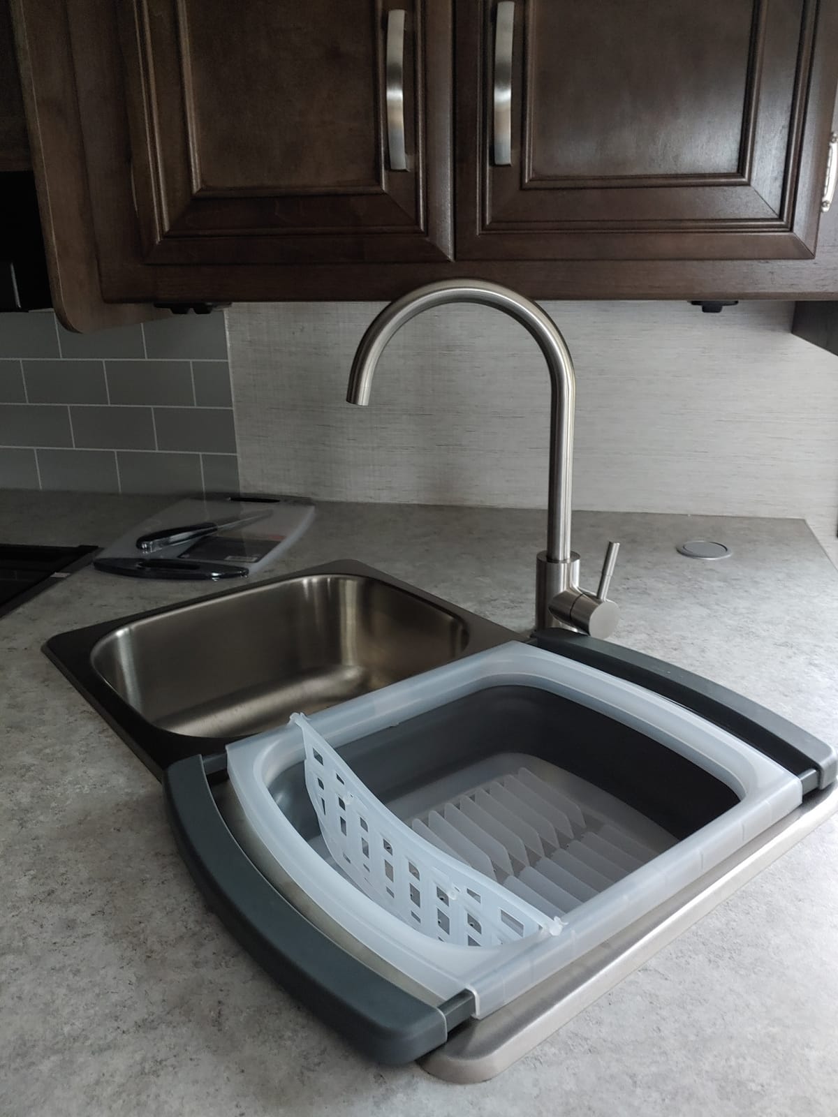 PrepWorks Collapsible Dish Drainer - Space-Saving, Expandable Dish Rack for Drying Plates, Cups, and Kitchen Utensils, Extends from 16.5