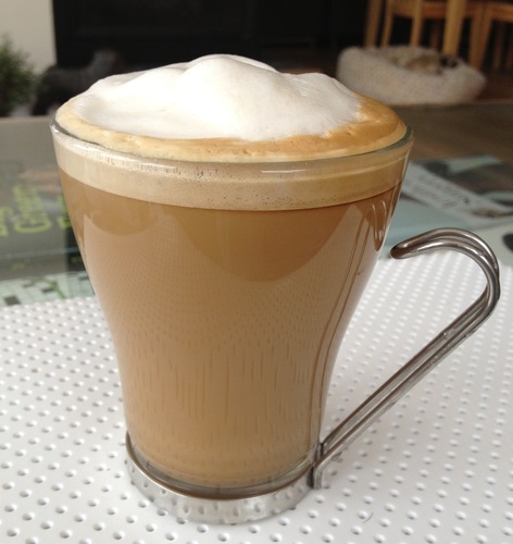 Breville BMF600XL Milk Café Frother, Brushed Stainless Steel | Easily craft rich and creamy hot milk drinks at home, including lattes, cappuccinos, chai tea, and hot chocolate customer photo 1
