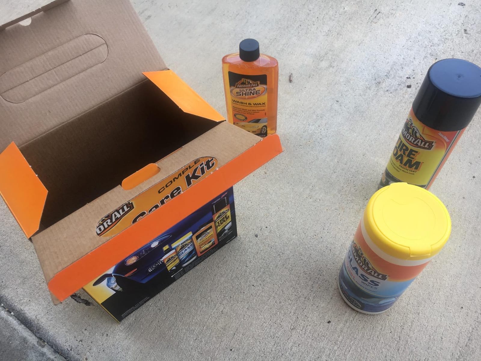 Armor All Car Cleaning Kit, Glass Wipes, Protectant, Wash & Wax, Tire Foam customer photo 2