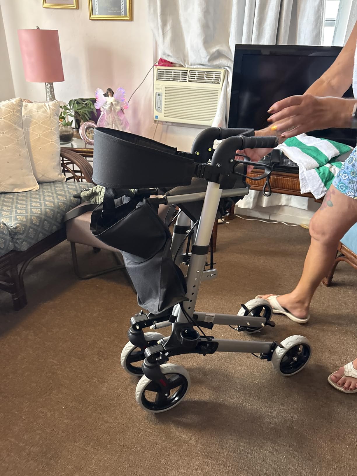 HealthSmart Walker Rollator with Seat and Backrest, Adjustable Handle Height, Removable Storage Bag and a Durable Lightweight Frame That Folds While Supporting up to 300 pounds customer photo 1