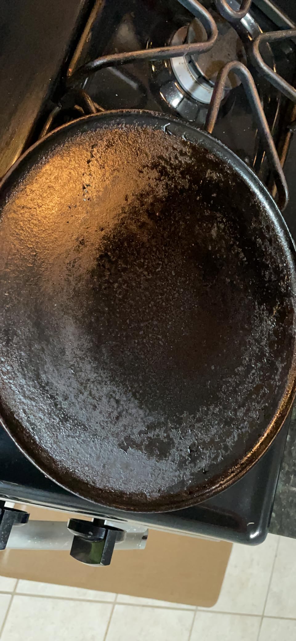 Le Creuset Enameled Cast Iron Traditional Round Crepe Pan, 10.25