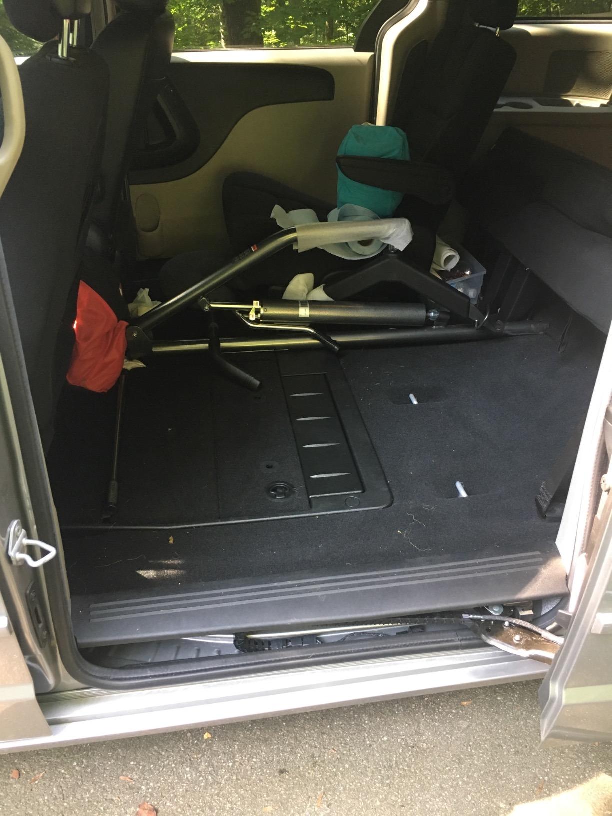 Drive Medical Handicap Hydraulic Lift, Silver Vein, 5 Inch customer photo 2
