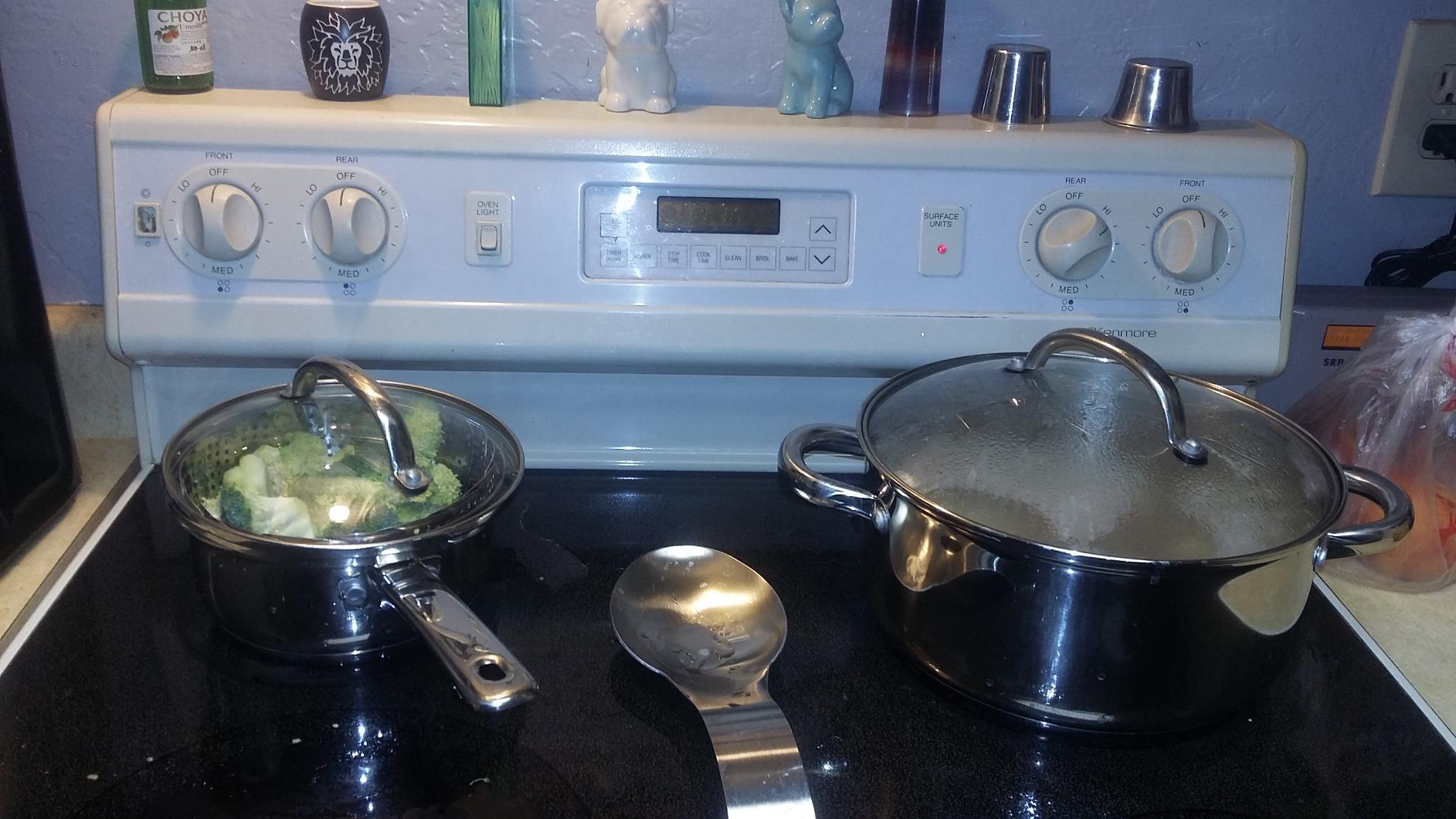 Cook N Home Kitchen Cookware Sets, 12-Piece Basic Stainless Steel Pots and Pans, Silver customer photo 1