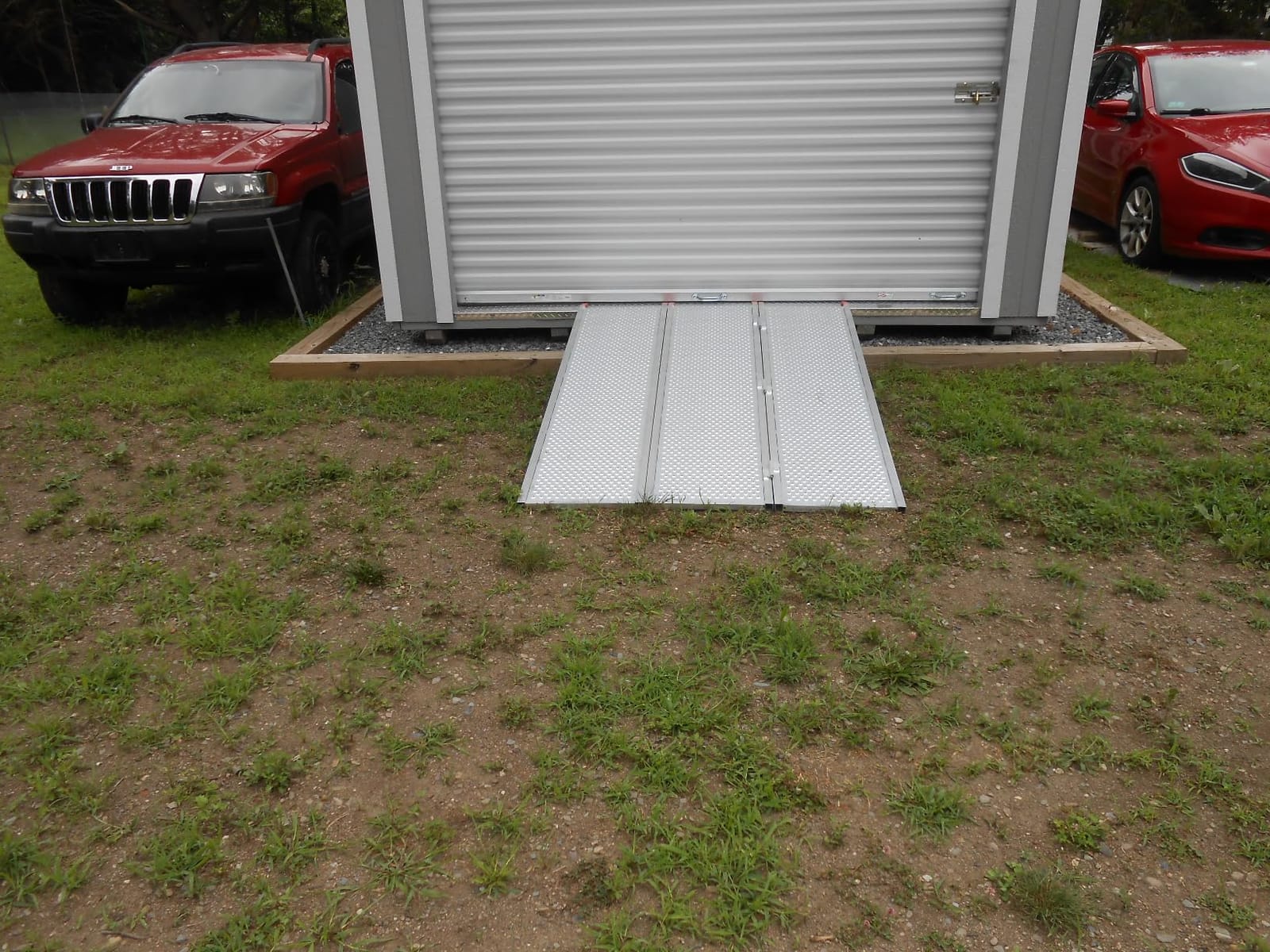 Black Widow Plate-Style Aluminum Extra-Wide Tri-Fold ATV Ramp customer photo 2