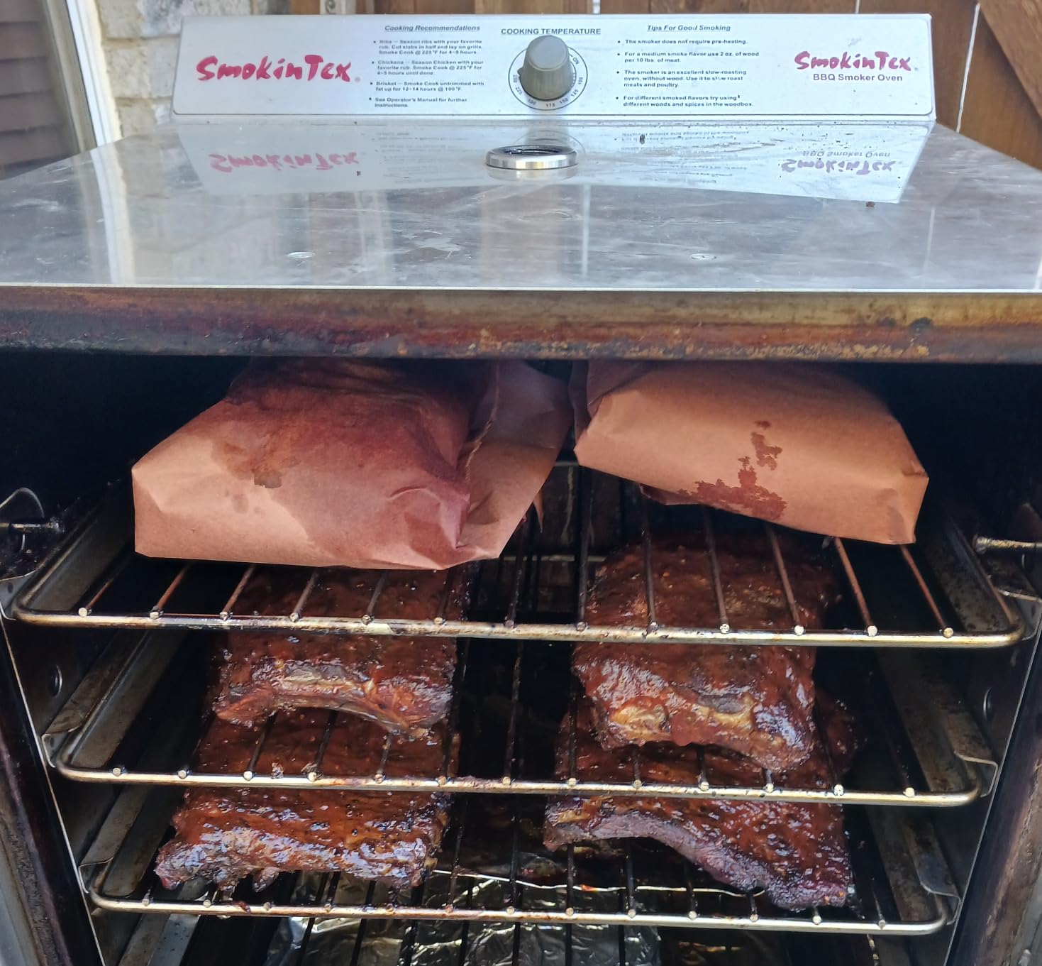 SmokinTex 'The OG' Electric Smoker - Spacious & Insulated Stainless Steel Meat Smoker with 700W Heating, & Temperature Control for BBQ, Jerky, Vegetables customer photo 2