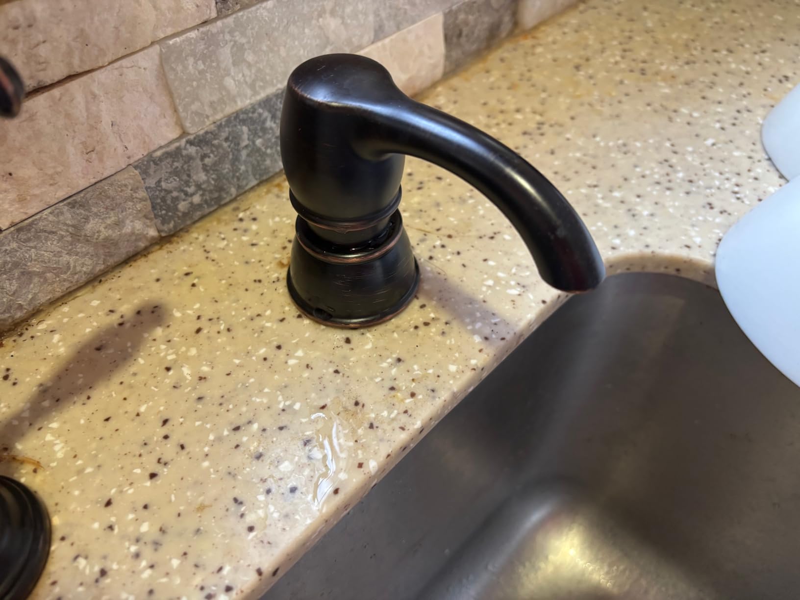 Pfister Hanover Kitchen Sink Faucet with Pull Down Sprayer and Soap Dispenser, 2-Handle High Arc Design, 4-Hole Installation, Tuscan Bronze Finish for Kitchen Sink F5314HNY customer photo 1