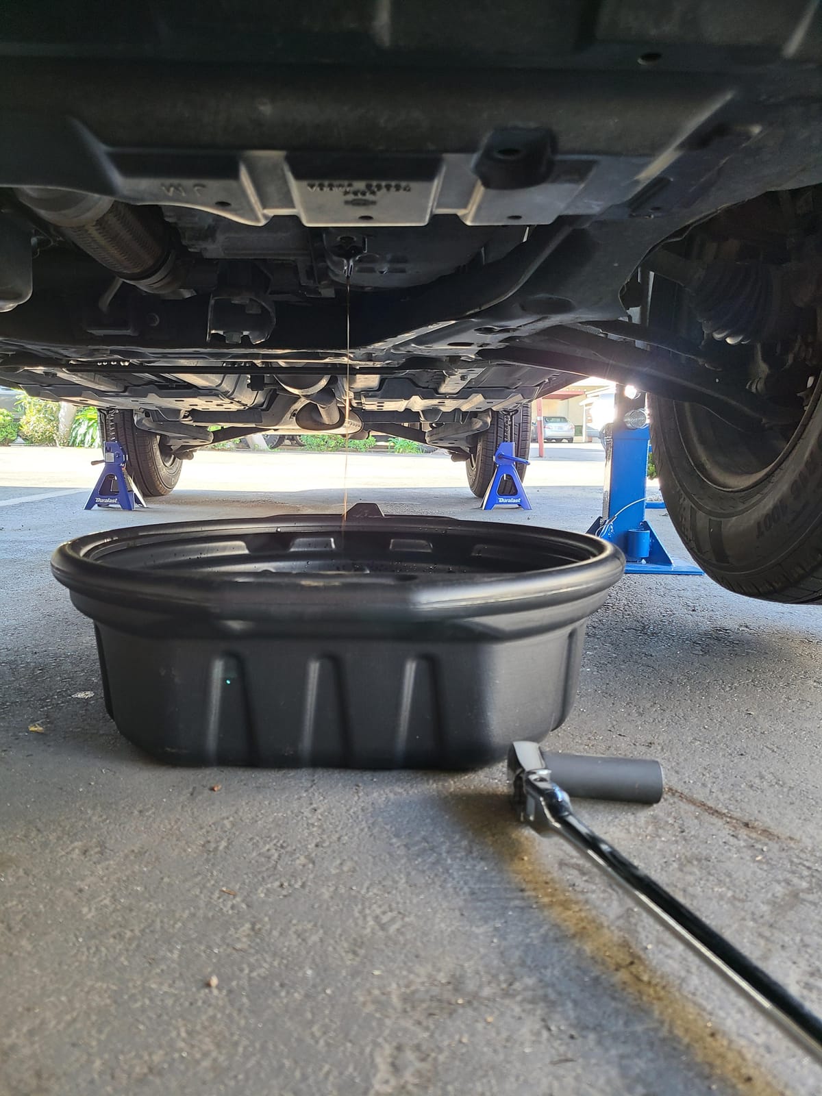 ATD Tools 5184 Black Drain Pan - 4-1/2 Gallon Capacity customer photo 2