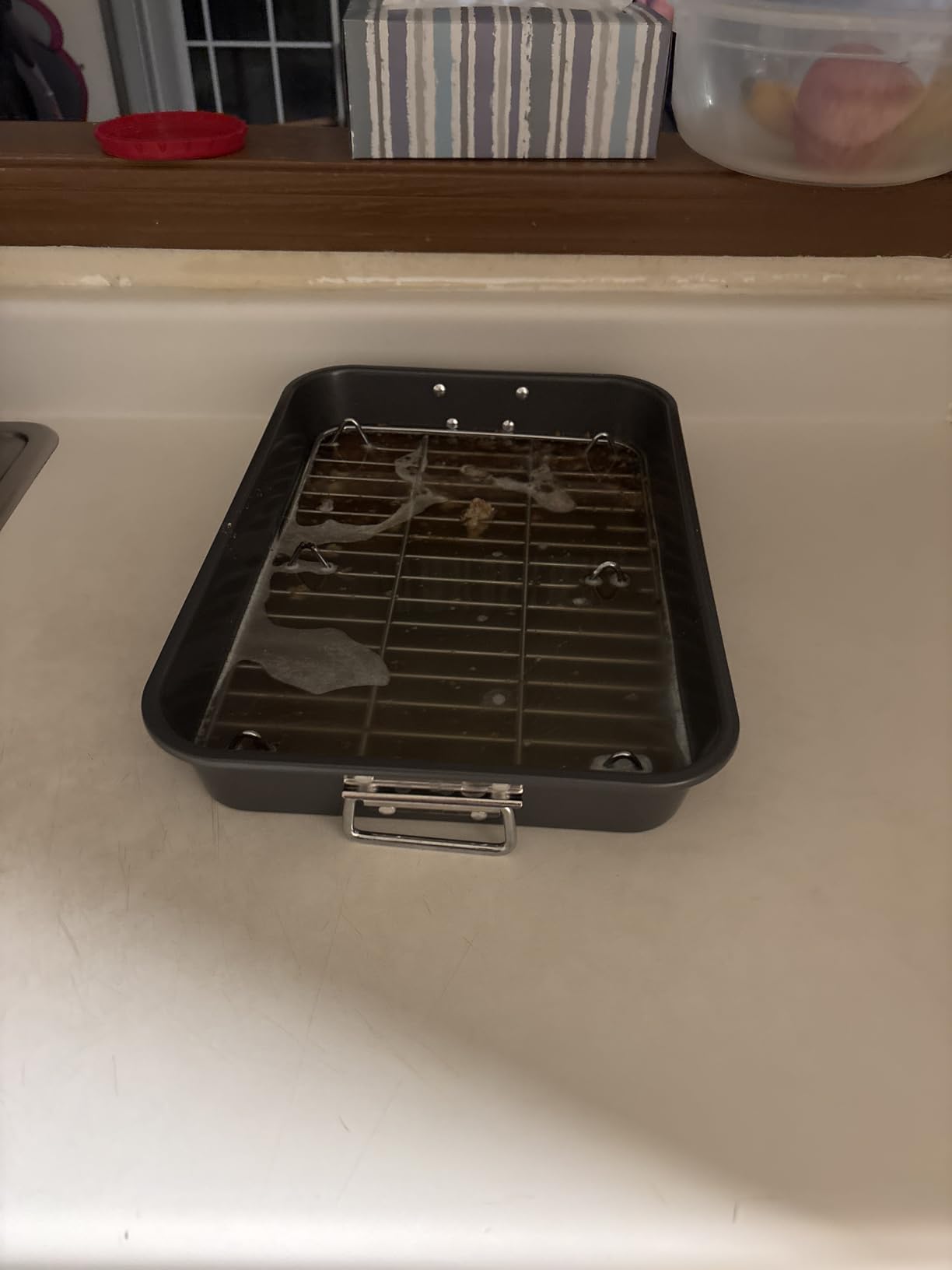 Farberware Bakeware Nonstick Roaster, Roasting Pan with Rack, Gray customer photo 1