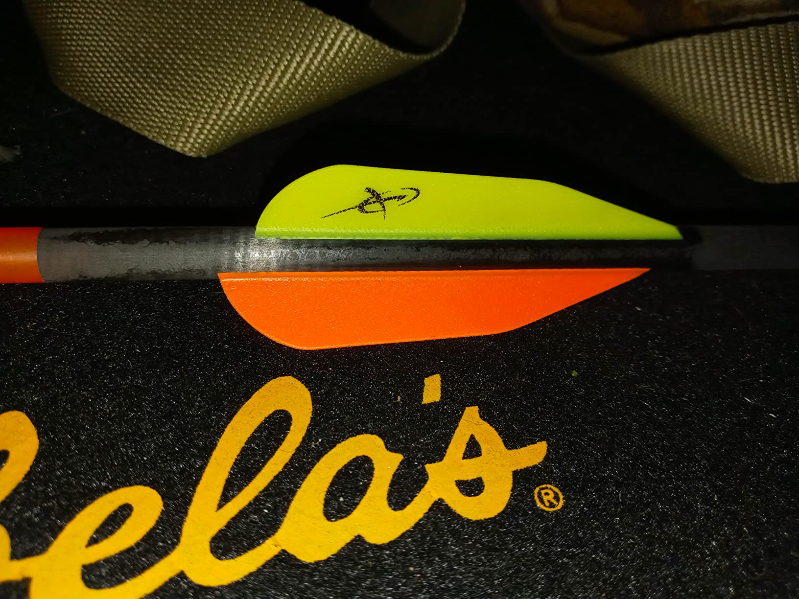 Carbon Express Mayhem Fletched Carbon Crossbolt with 3-Inch Vanes, 6-Pack customer photo 2