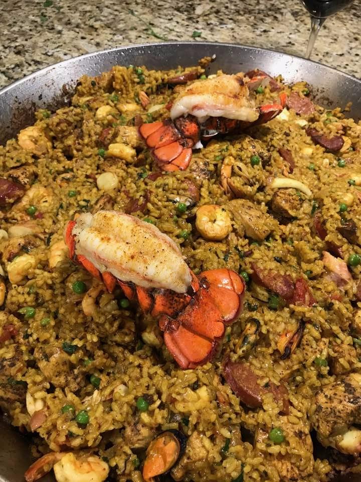 Garcima Tabarca Paella Pan Set with Burner, 20 Inch Carbon Steel Outdoor Pan and Reinforced Legs Imported from Spain (14 Servings) customer photo 1