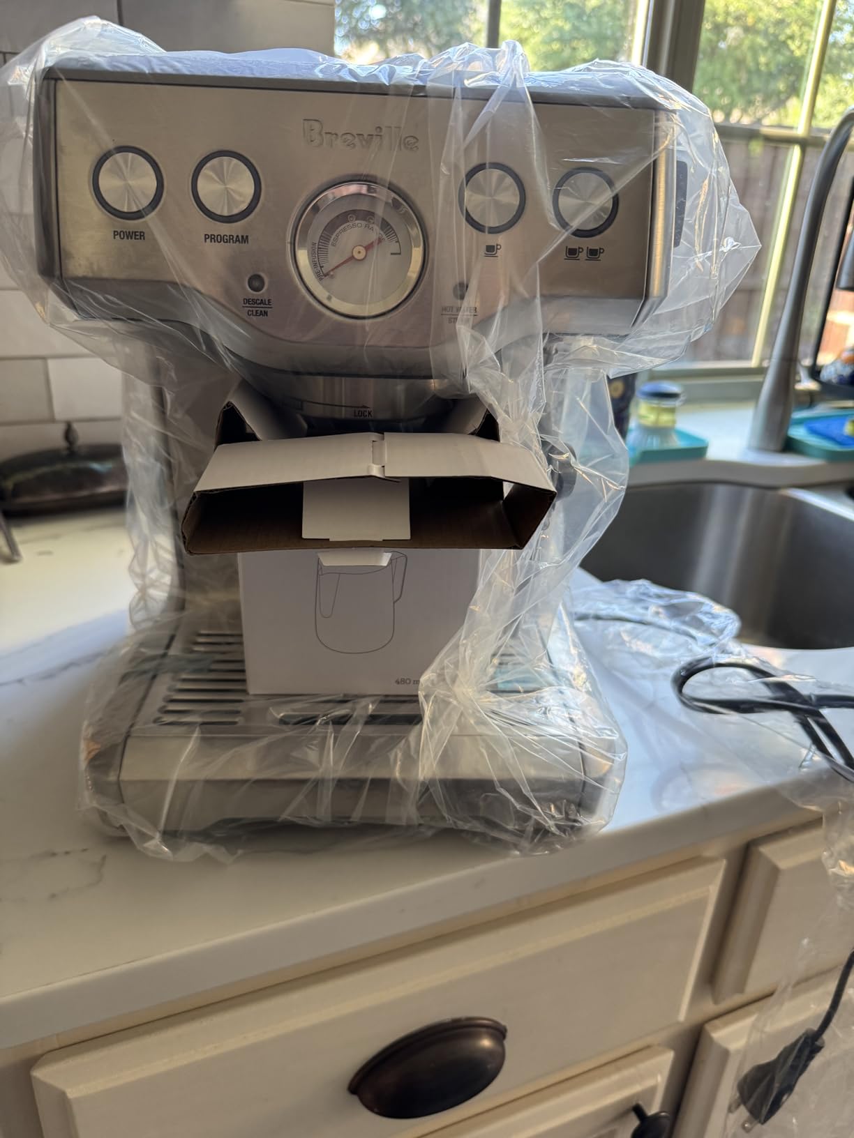 Breville BES840BSXL Infuser Espresso Machine, Black Sesame | Craft café-quality espresso shots, lattes and cappuccinos at home with this precise coffee maker with steam wand customer photo 2