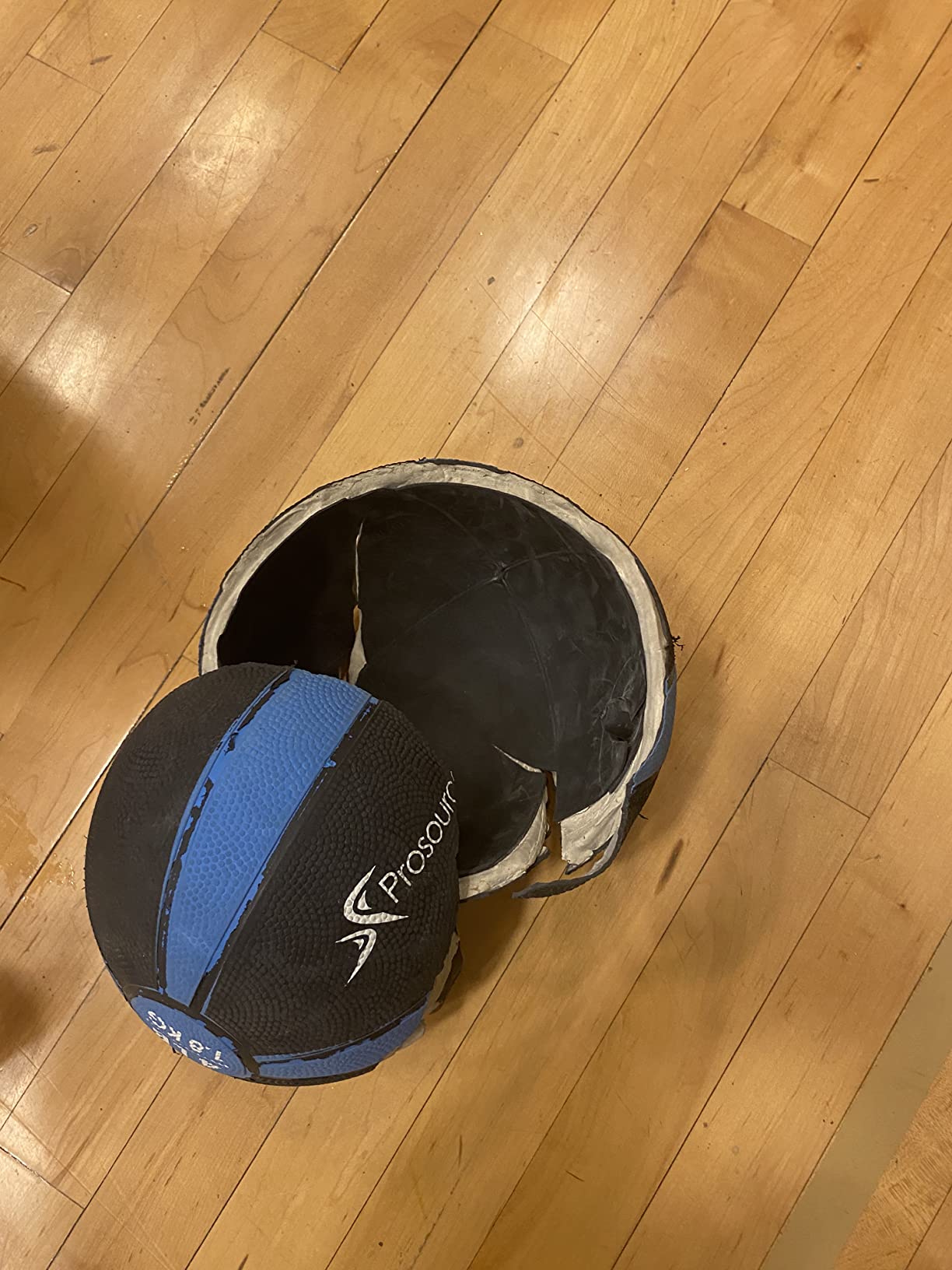 ProsourceFit Weighted Medicine Ball for Full Body Workouts customer photo 2