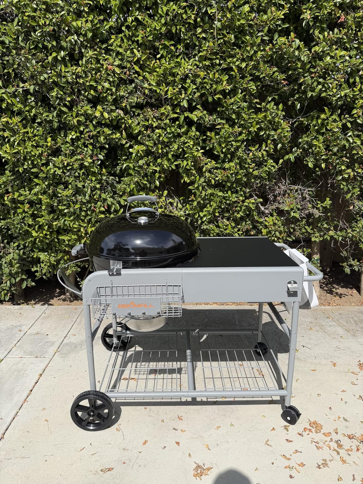 Weber Original Kettle Premium Charcoal Grill, 22-Inch, Black, Outdoor BBQ Grill with Built-In Thermometer, Heat Control Dampers & One-Touch Cleaning System customer photo 2