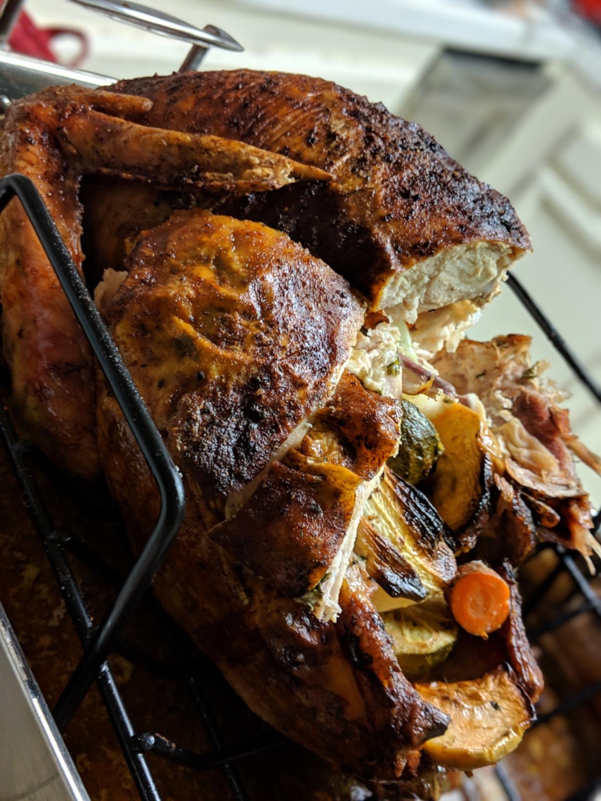 Viking 3-Ply Stainless Steel Roasting Pan with Non Stick Rack, 16 x 13 Inch Kitchen Cookware, Great for Turkey, Dishwasher and Oven Safe, Induction Ready, Silver customer photo 2