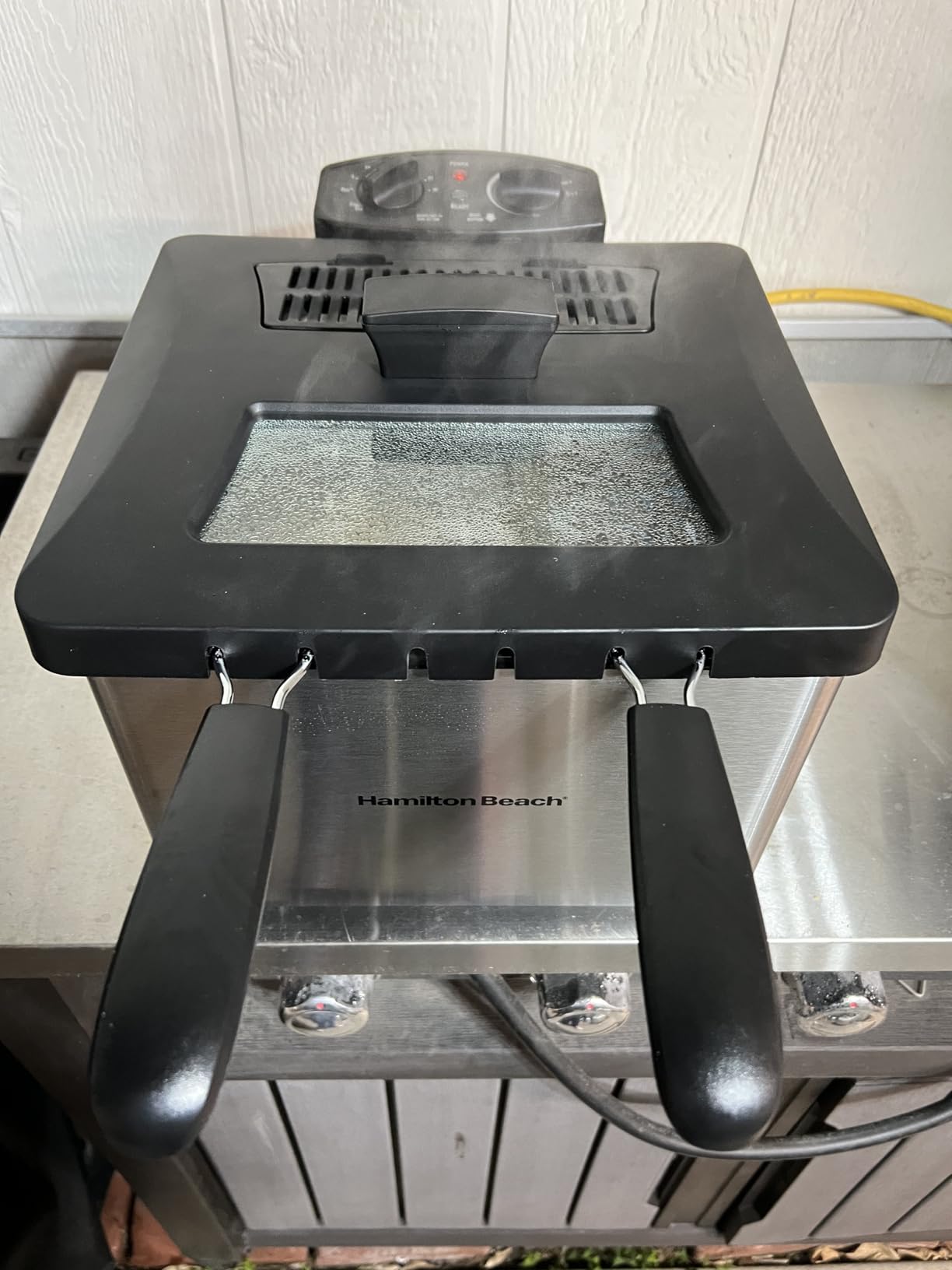 Hamilton Beach 4.5 Liter Professional Style Electric Deep Fryer, 19 Cup Oil Capacity, 2 Baskets, 1800W, Stainless Steel customer photo 1