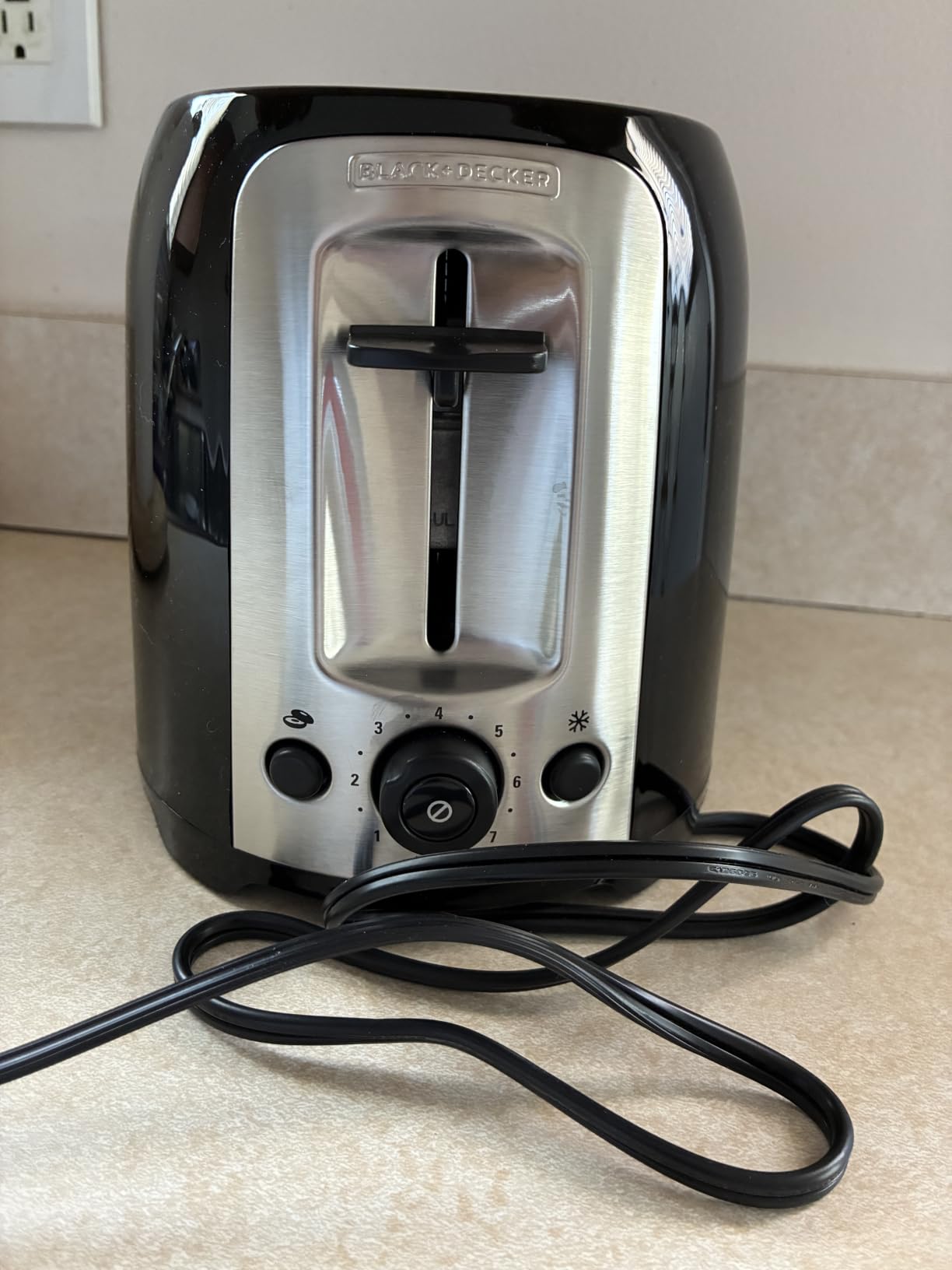 BLACK+DECKER 4-Slice Toaster with Extra-Wide Slots customer photo 2