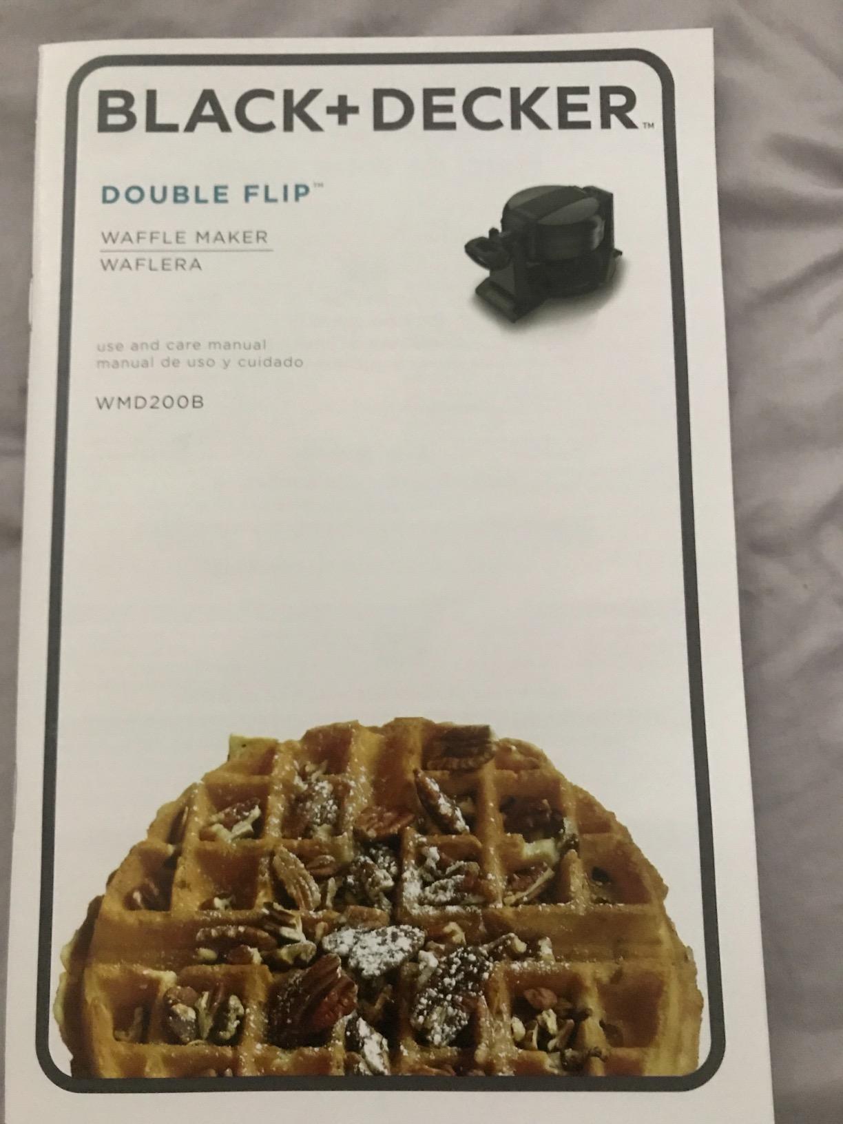 BLACK+DECKER Rotating Belgian Waffle Maker | Rotating waffle maker with deep nonstick plates, indicator lights and drip tray for easy cleanup. customer photo 2
