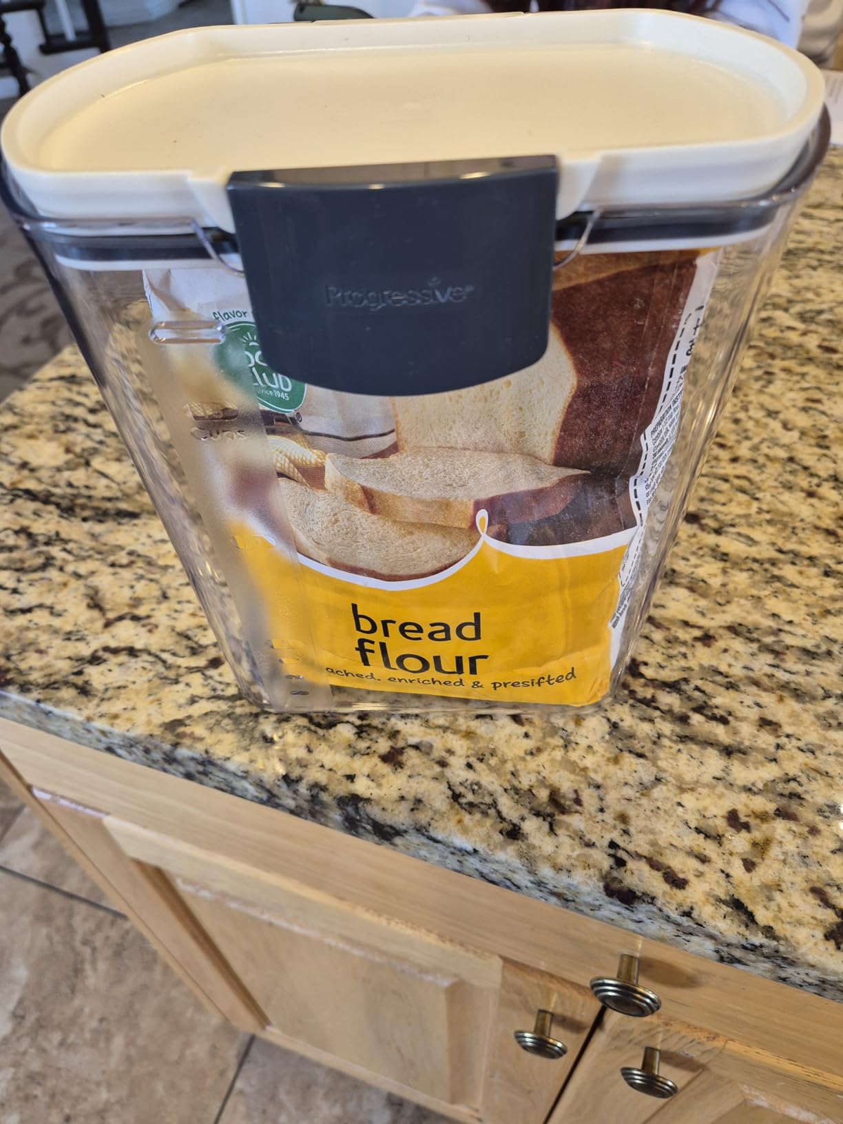 ProKeeper Flour Storage Container with Airtight Lid, 4-Quart Capacity customer photo 1