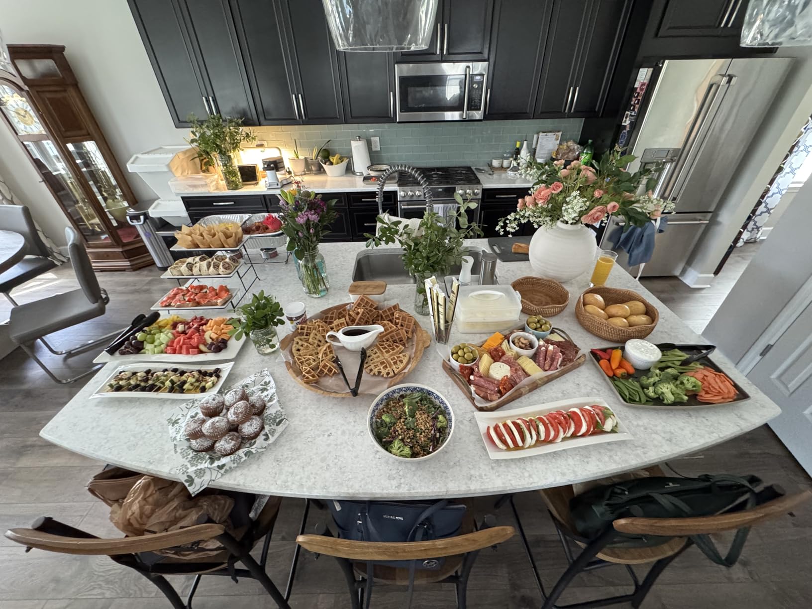 Gibson Elite Gracious Dining 3-Tier Serving Display Stand, Rectangular White Porcelain Plates, Tiered Serving Display - Elegant Food Presentation Display for Parties, Catering, Entertaining Events customer photo 1