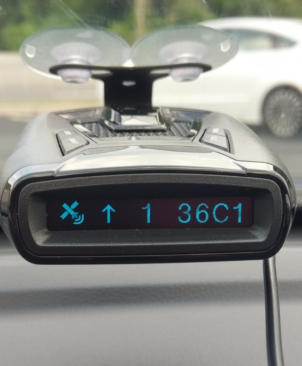 Whistler CR93 High Performance Laser Radar Detector: 360 Degree Protection, Bilingual Voice Alerts, and Internal GPS , Black customer photo 2
