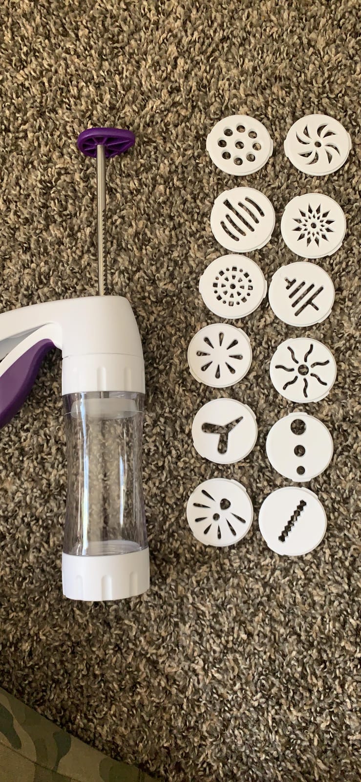 Wilton Simple Success Cookie Press with Discs, 13-Piece customer photo 2