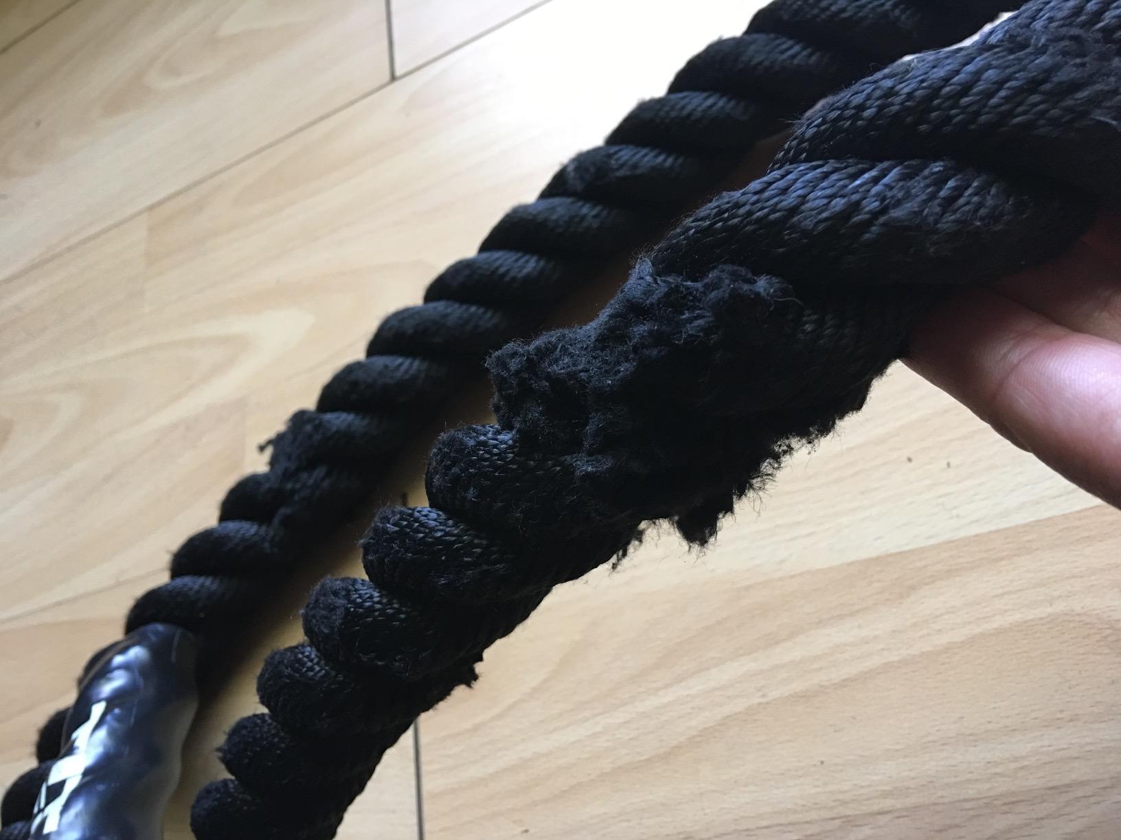 Titan Fitness Battle Rope 40ft x 1.5in, Poly Dacron Heavy Rope for Home Gym Conditioning Workouts, Cross-Train, Strength Training Exercises customer photo 1