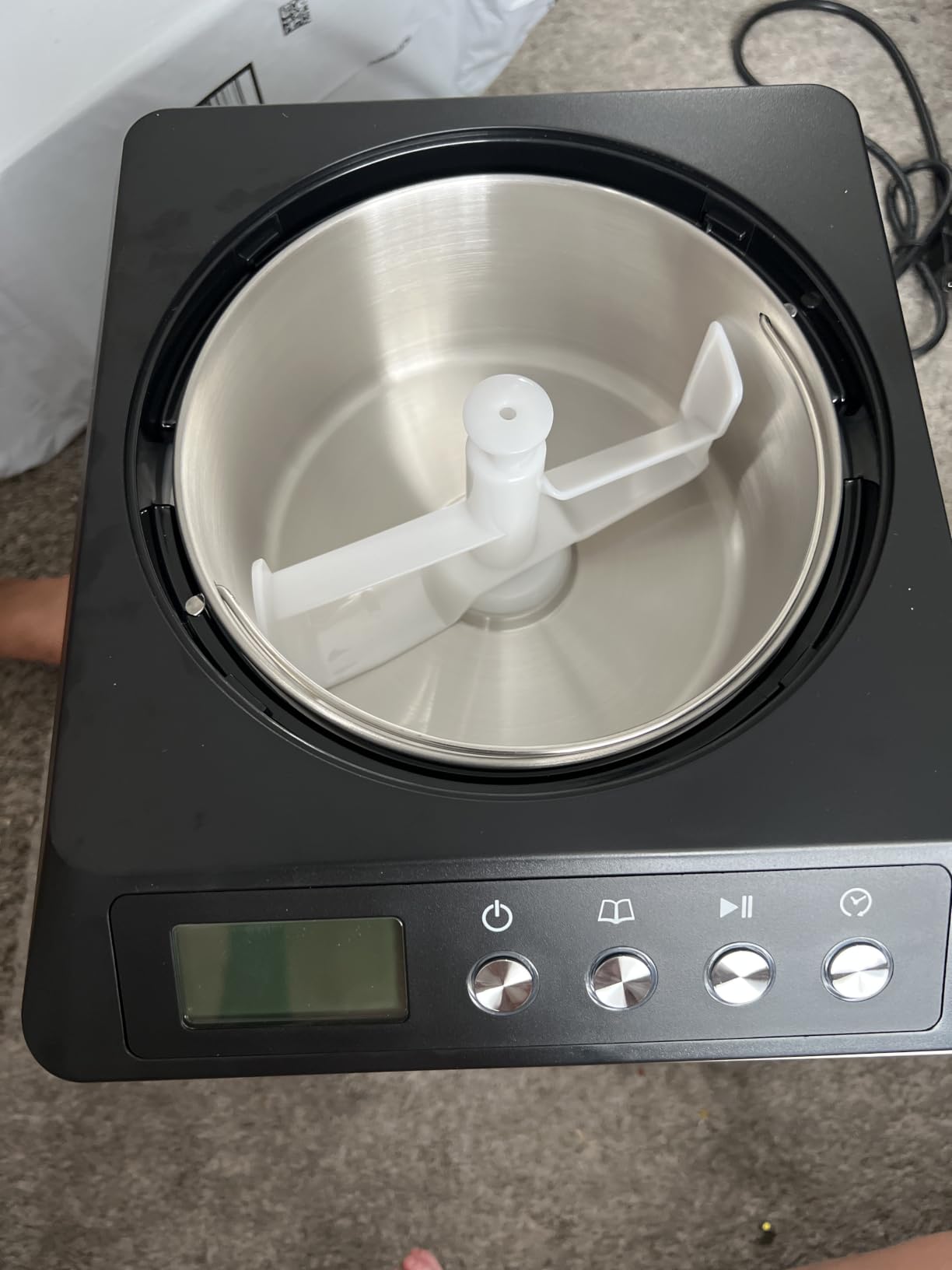 Whynter Ice Cream Maker Machine Automatic 2.1 Qt with Built-In Compressor, ICM-201SB customer photo 1