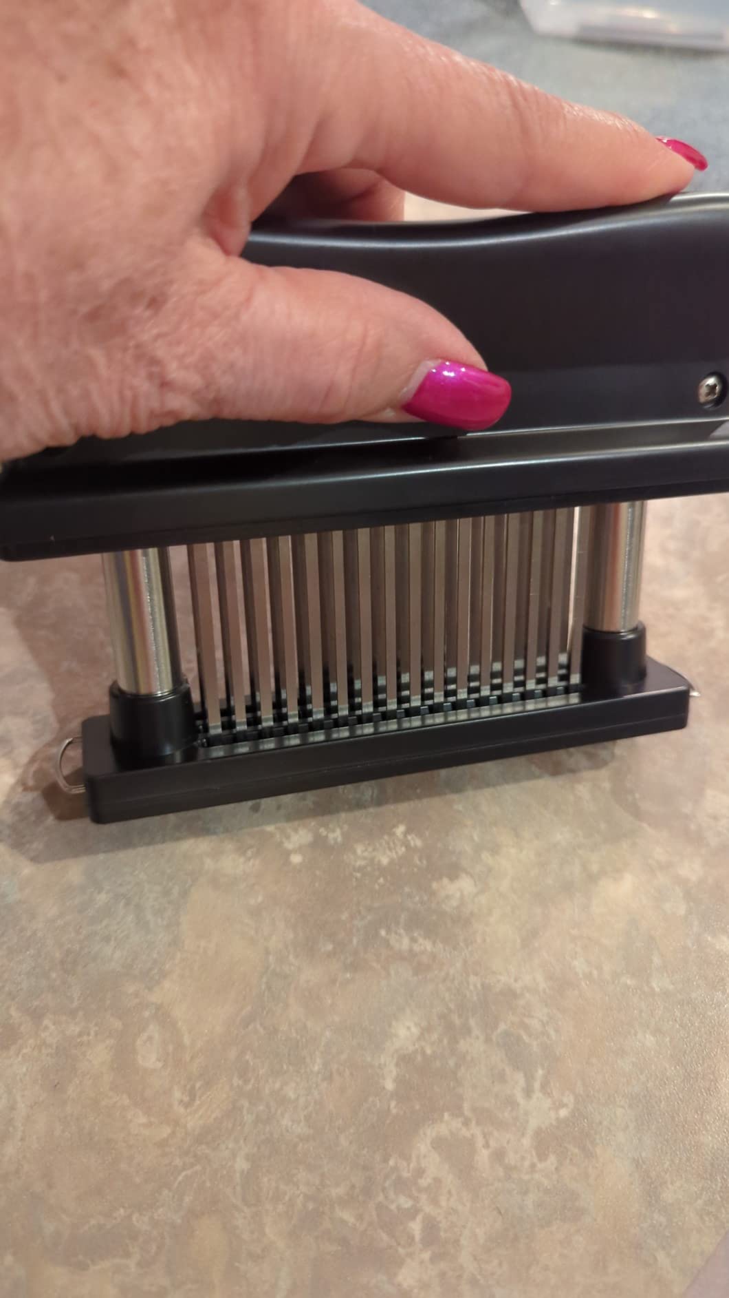 XSpecial 48-Blade Meat Tenderizer Tool – Stainless Steel, Detachable Design customer photo 2