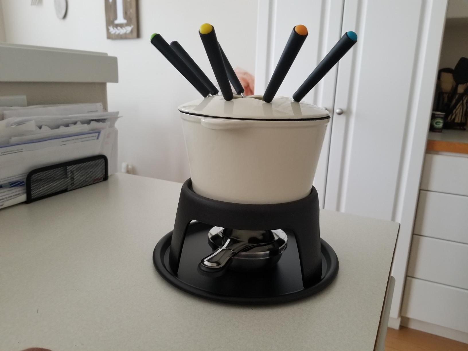 Artestia Cast Iron Fondue Pot Set for Chocolate Cheese customer photo 2