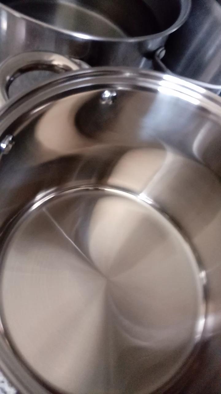 Cook N Home Basics 16 Quart Stainless Steel Stock Pot with Lid, Cooking Pot for Pasta, Soup, Sturdy Handle, Large Stockpot with Even Heating, Oven & Dishwasher Safe, Cookware for Canning, Boiling customer photo 1