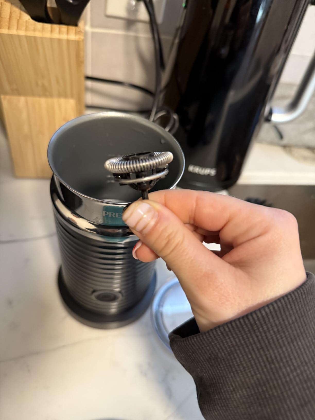 Nespresso Aeroccino 3 Milk Frother, Black, Steel customer photo 2